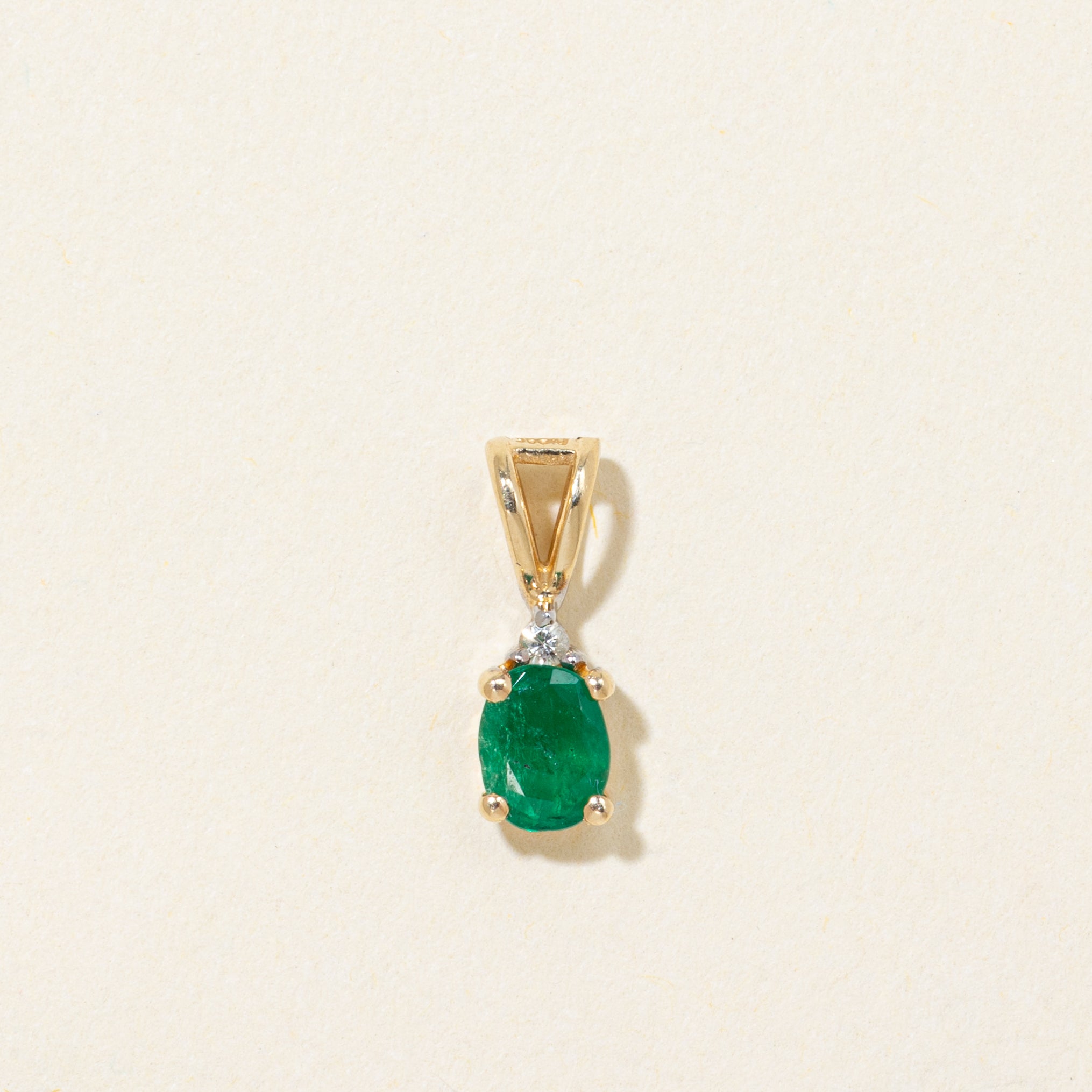 Oval Cut Emerald & Diamond Pendant | 0.30ct, 0.01ct