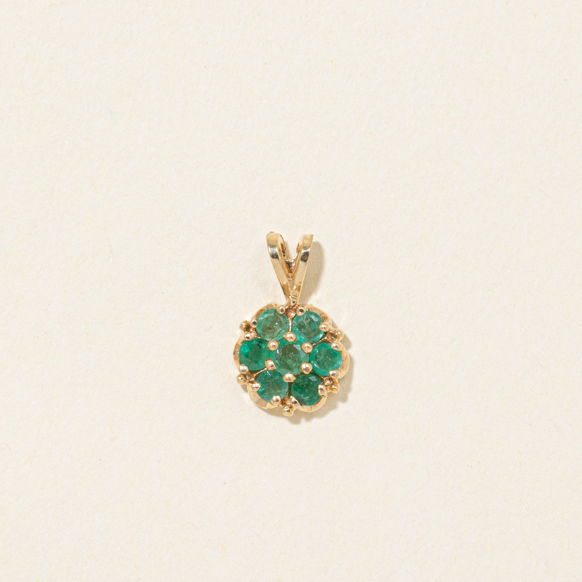 Emerald Circle Cluster Pendant | 0.25ctw