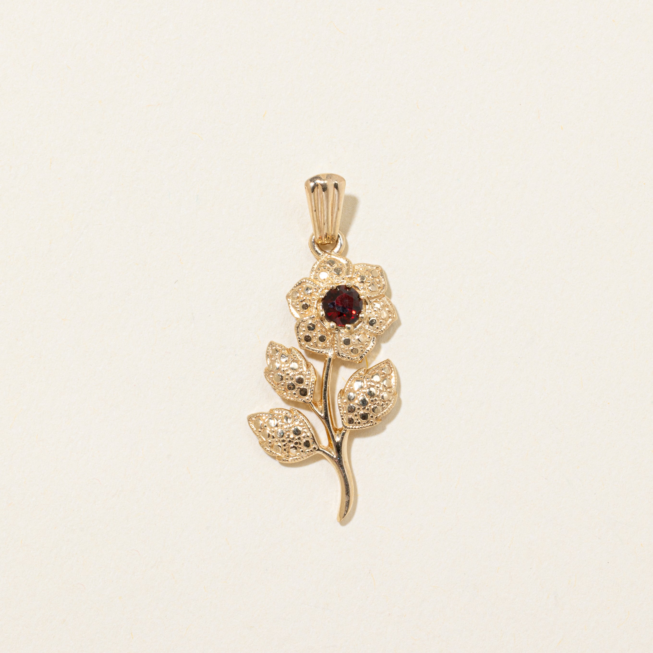 Flower Garnet Pendant | 0.18ct