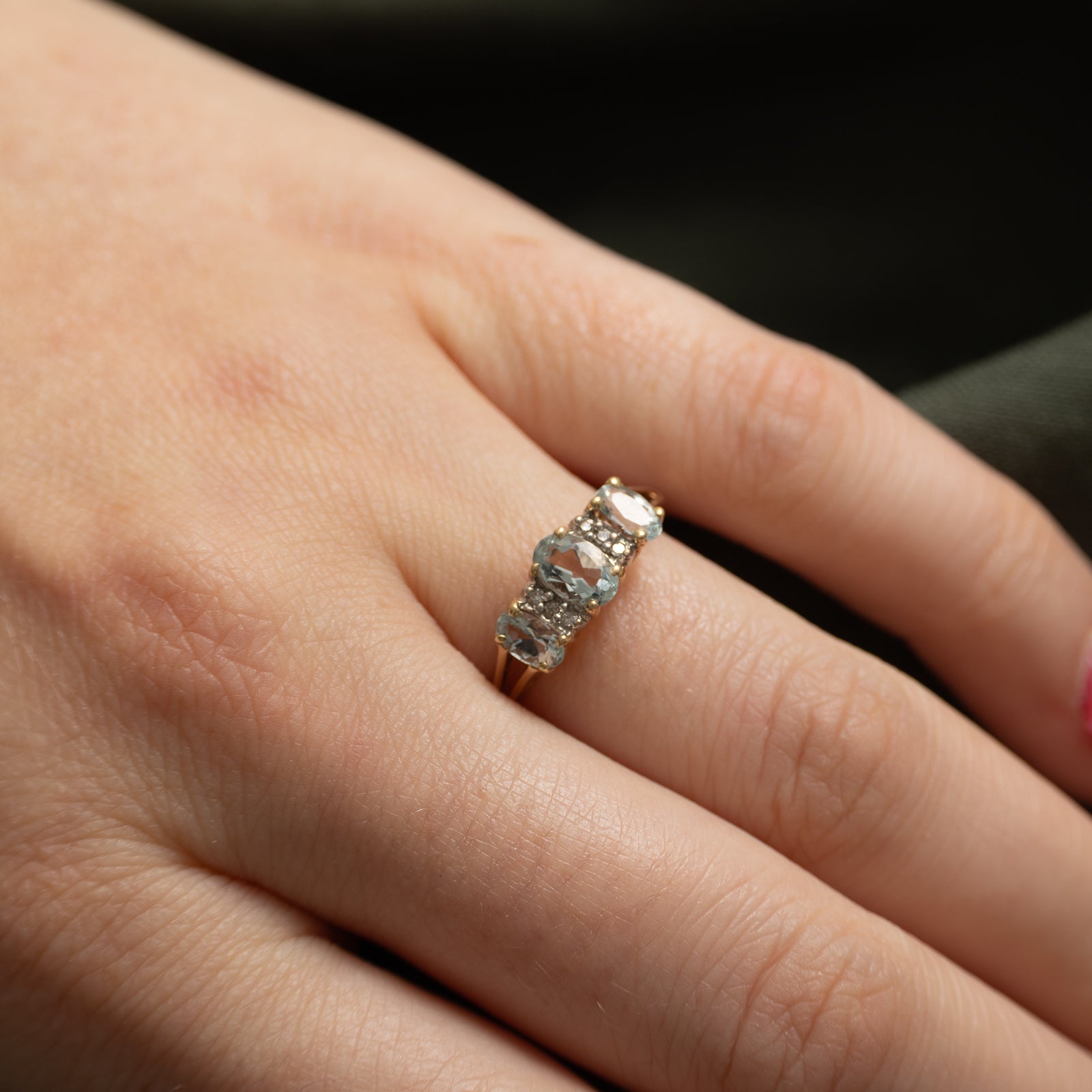 Bague trois pierres aigue-marine et diamants | 0,60 ct, 0,02 ct | Taille 7,75