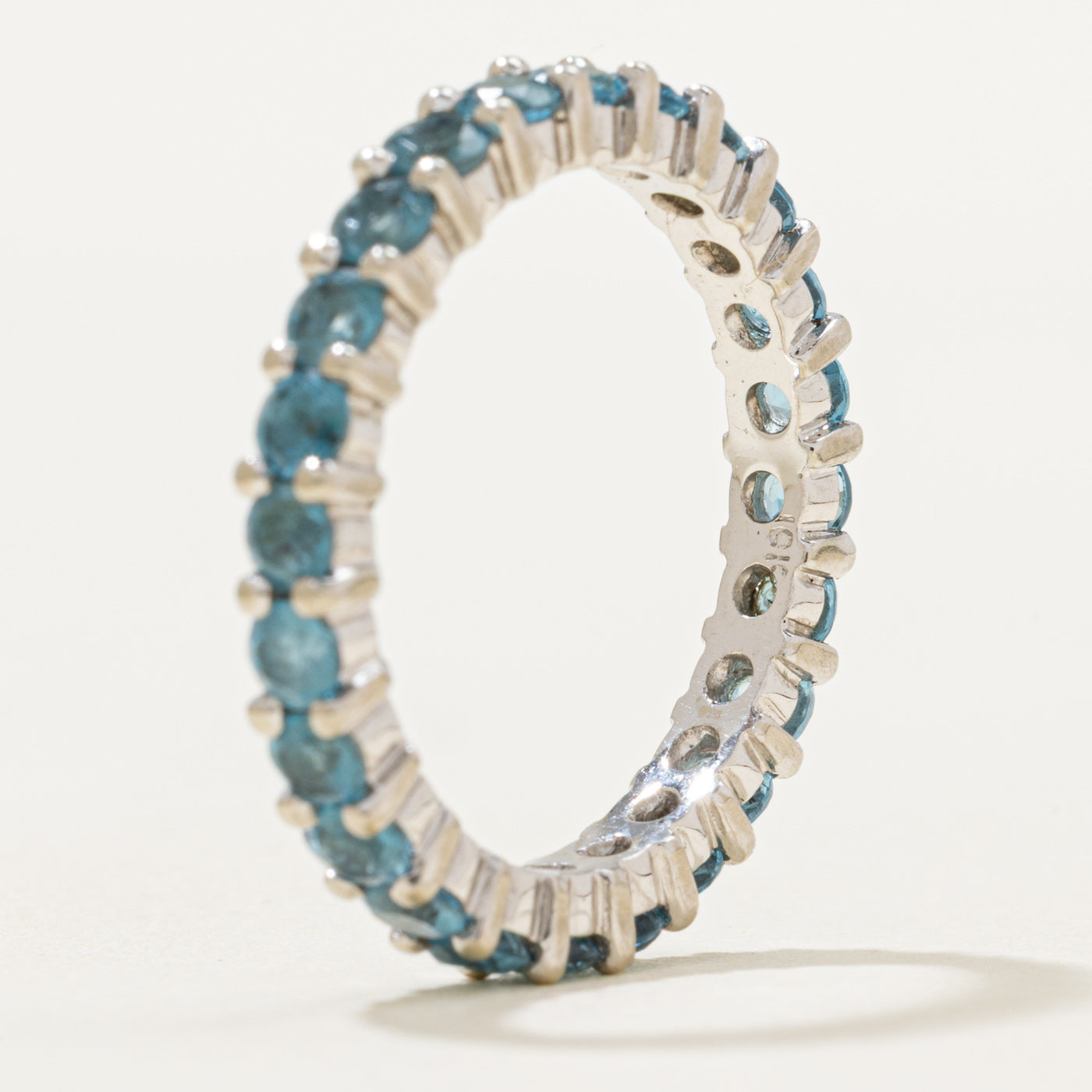 Bague en topaze bleue Eternity | 2,20 ct | Taille 9