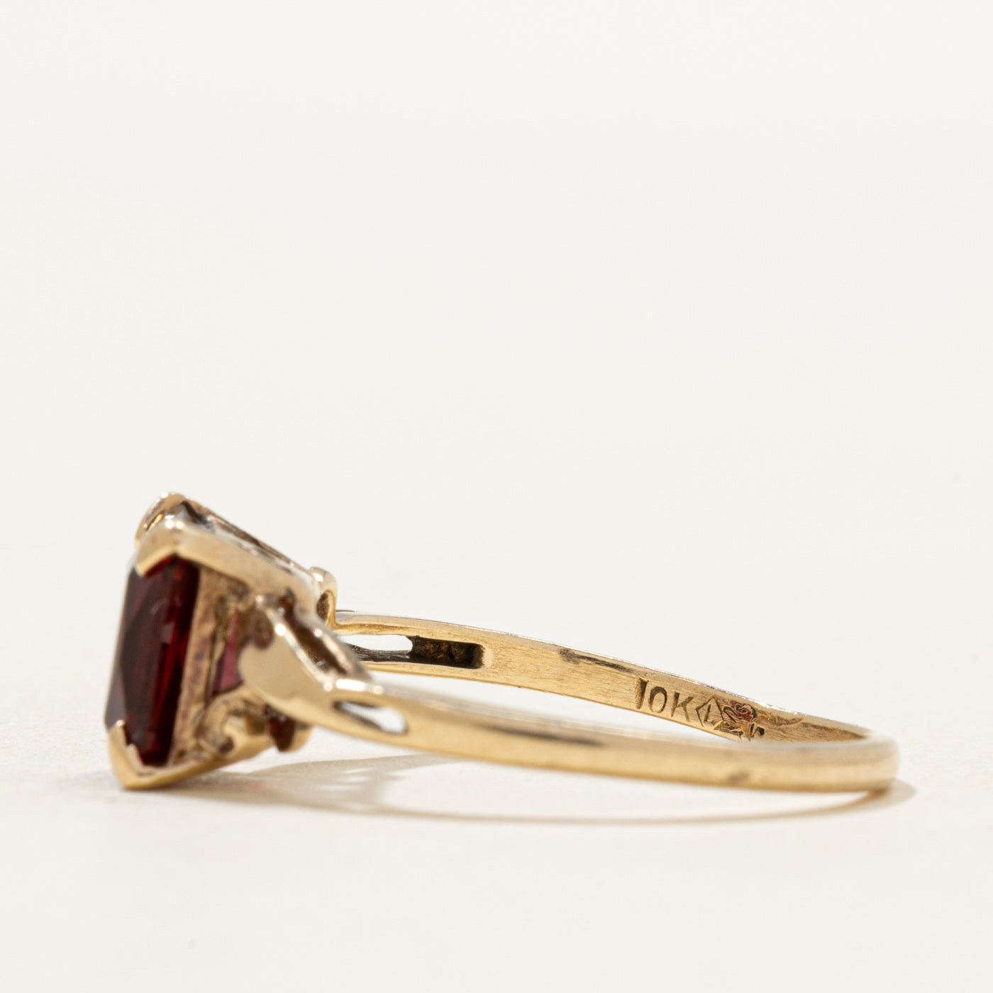 Bague solitaire en rubis synthétique | 2,40 ct | Taille 7