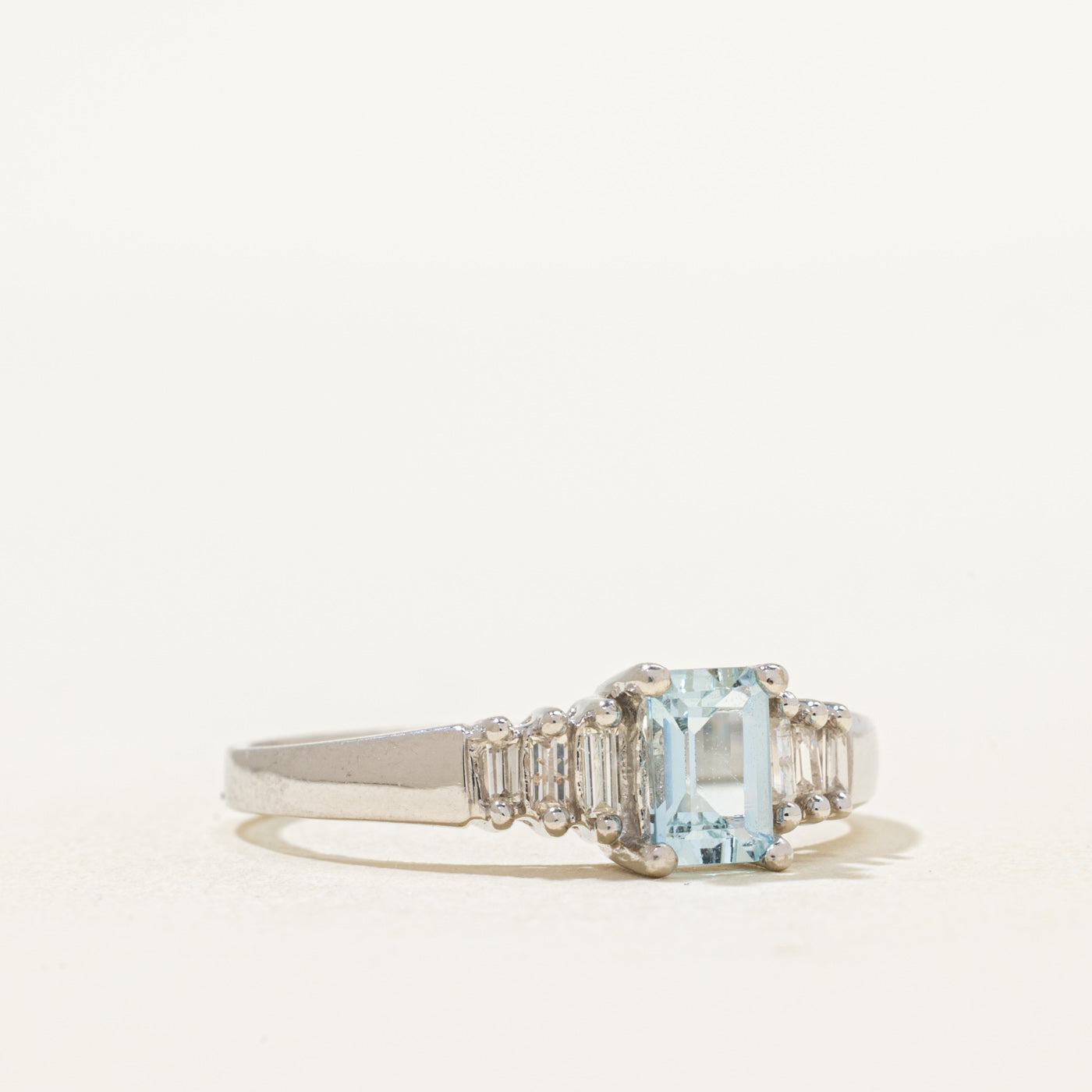 Aquamarine & Diamond Ring | 0.50ct, 0.06ctw | SZ 9.75