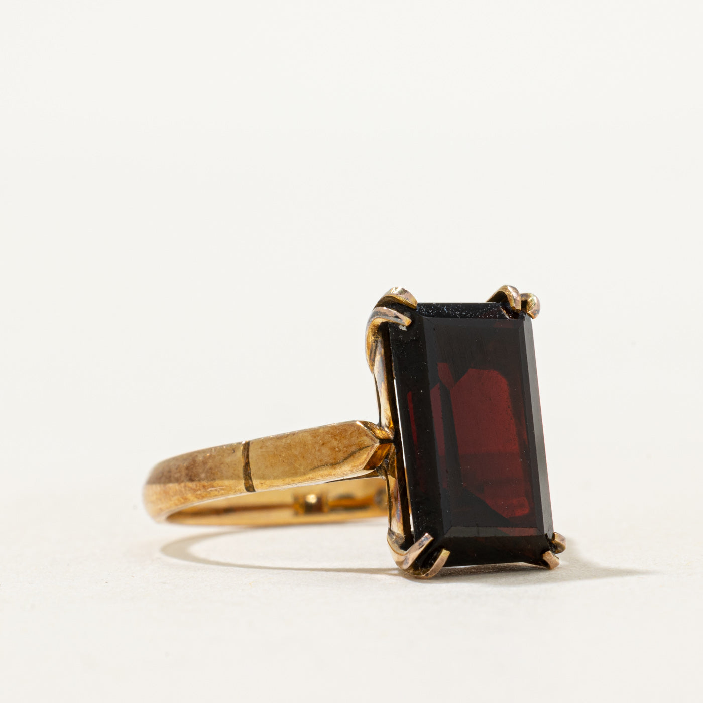 Bague en grenat taille émeraude | 5,00 ct | Taille 6,25