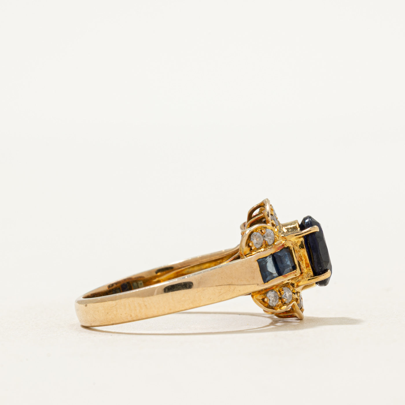 Bague semi-halo saphir et diamants | 0,50 ct, 0,20 ct | Taille 6,75