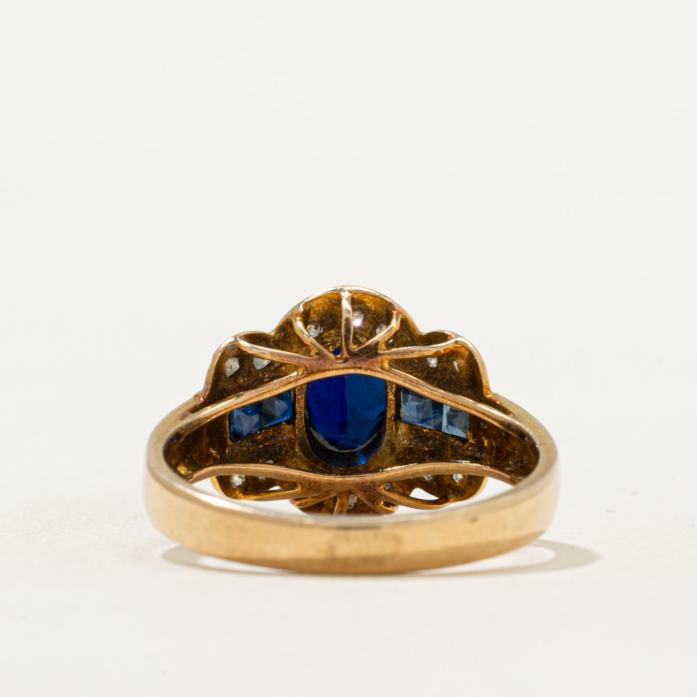 Bague semi-halo saphir et diamants | 0,50 ct, 0,20 ct | Taille 6,75