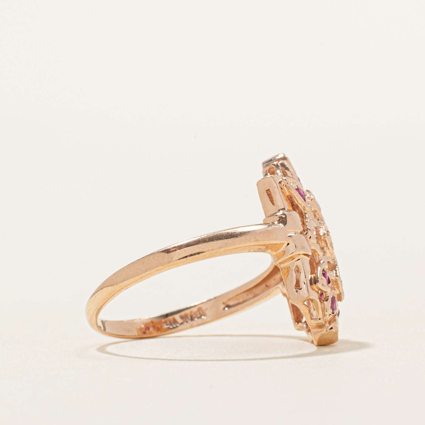 Bague sertie de rubis et de diamants | 0,14 ct, 0,02 ct | Taille 6