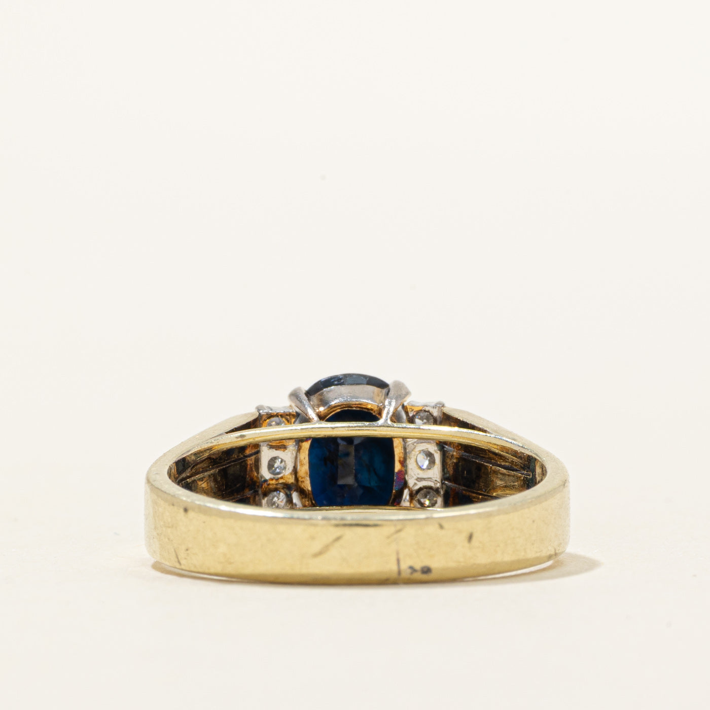 Oval Cut Sapphire & Diamond Grooved Ring | 1.75ct, 0.03ctw | SZ 6.5