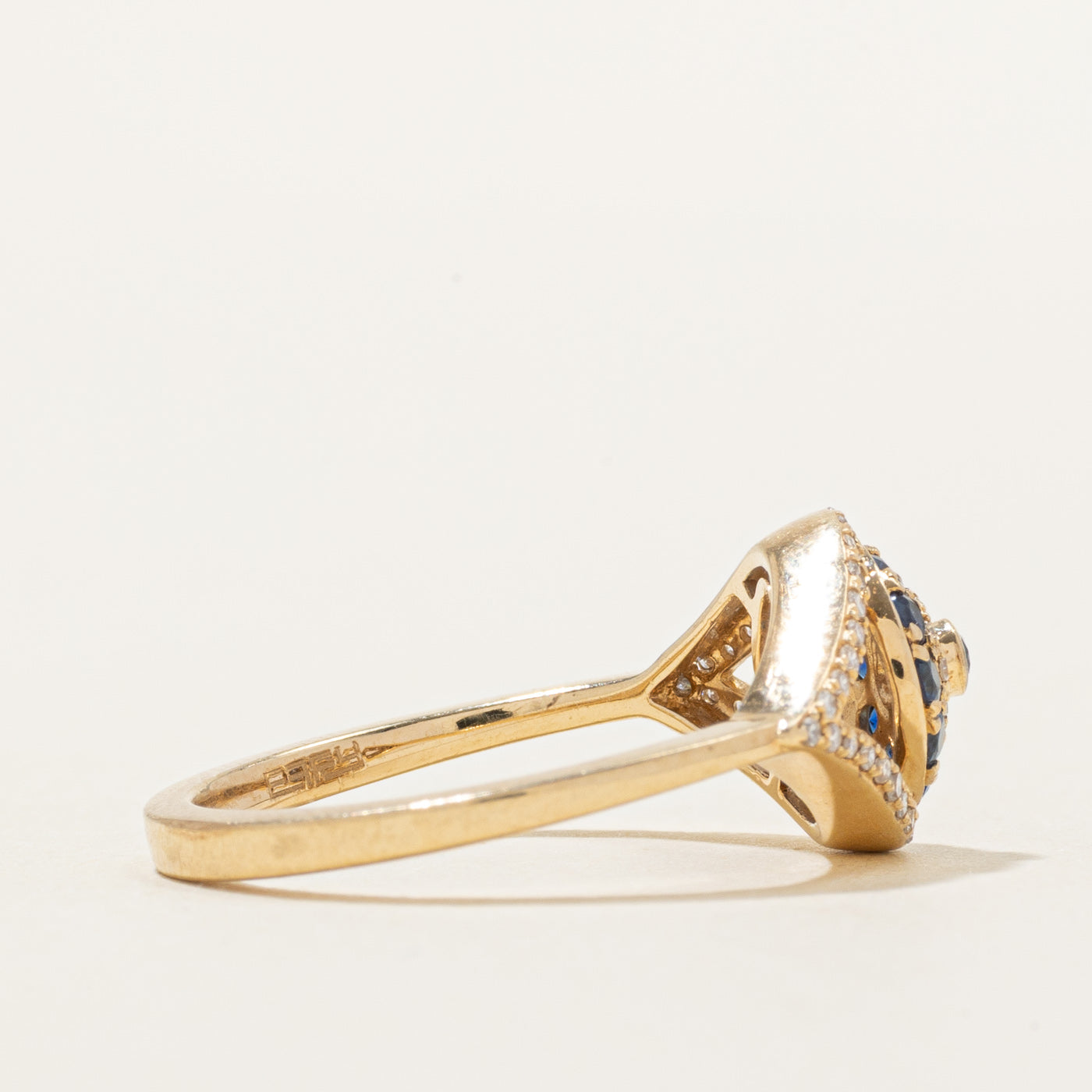 Bague œil protecteur en saphir et diamants | 0,25 ct, 0,18 ct | Taille 7