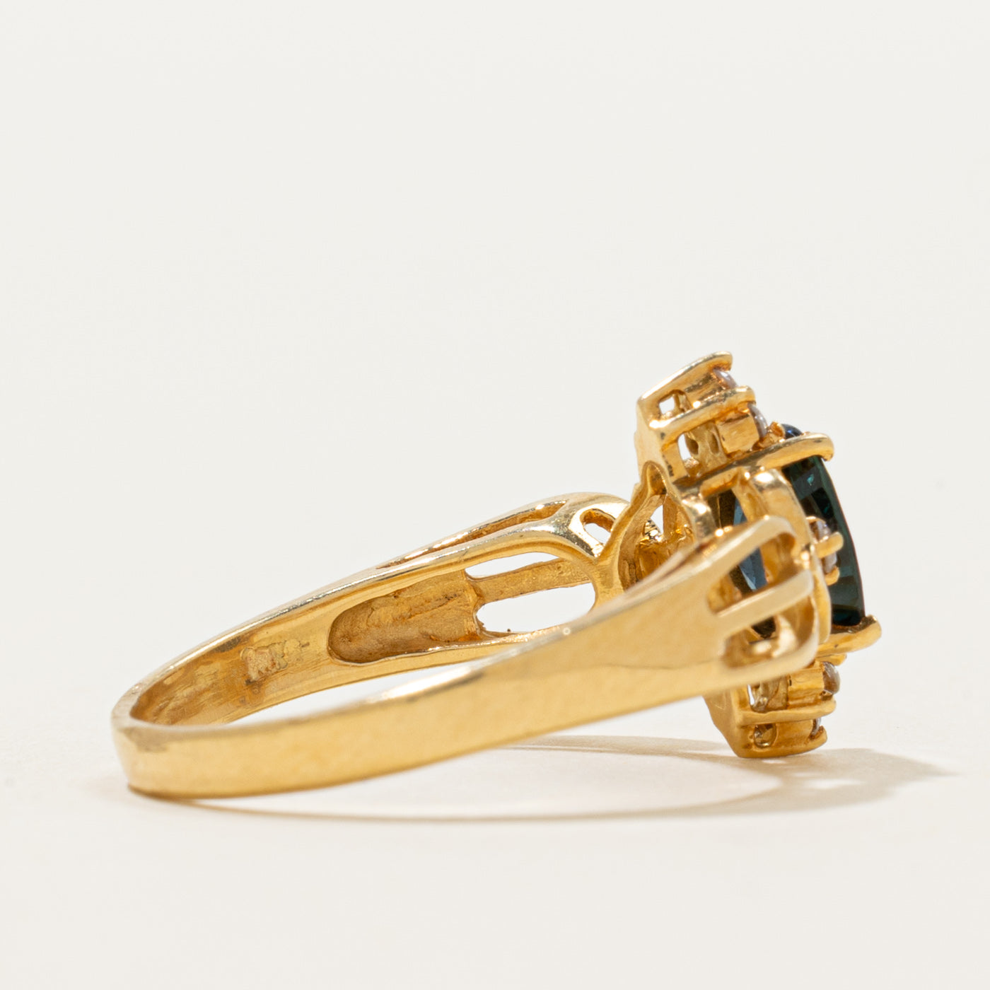 18k Yellow Gold Sapphire & Diamond Openwork Ring | 0.96ct, 0.08ctw | SZ 7.25