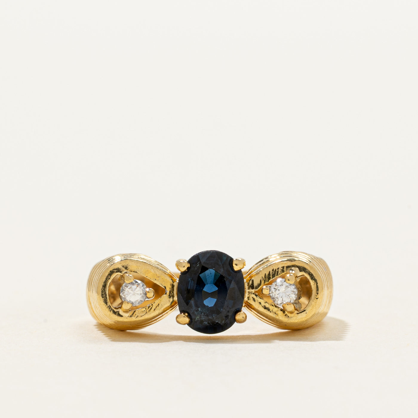 18k Sapphire & Diamond Grooved Ring | 0.75ct, 0.05ctw | SZ 4.5