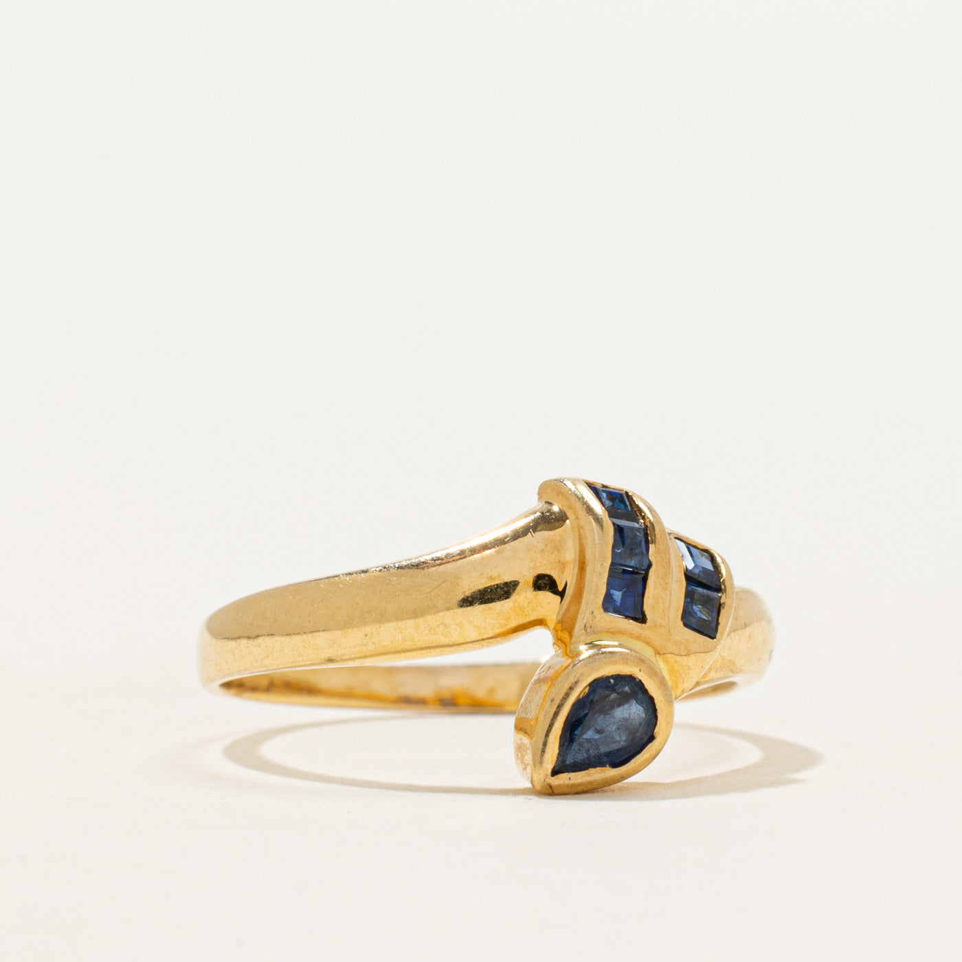 18k Bezel Set Multi Cut Sapphire Ring | 0.38ctw | SZ 6