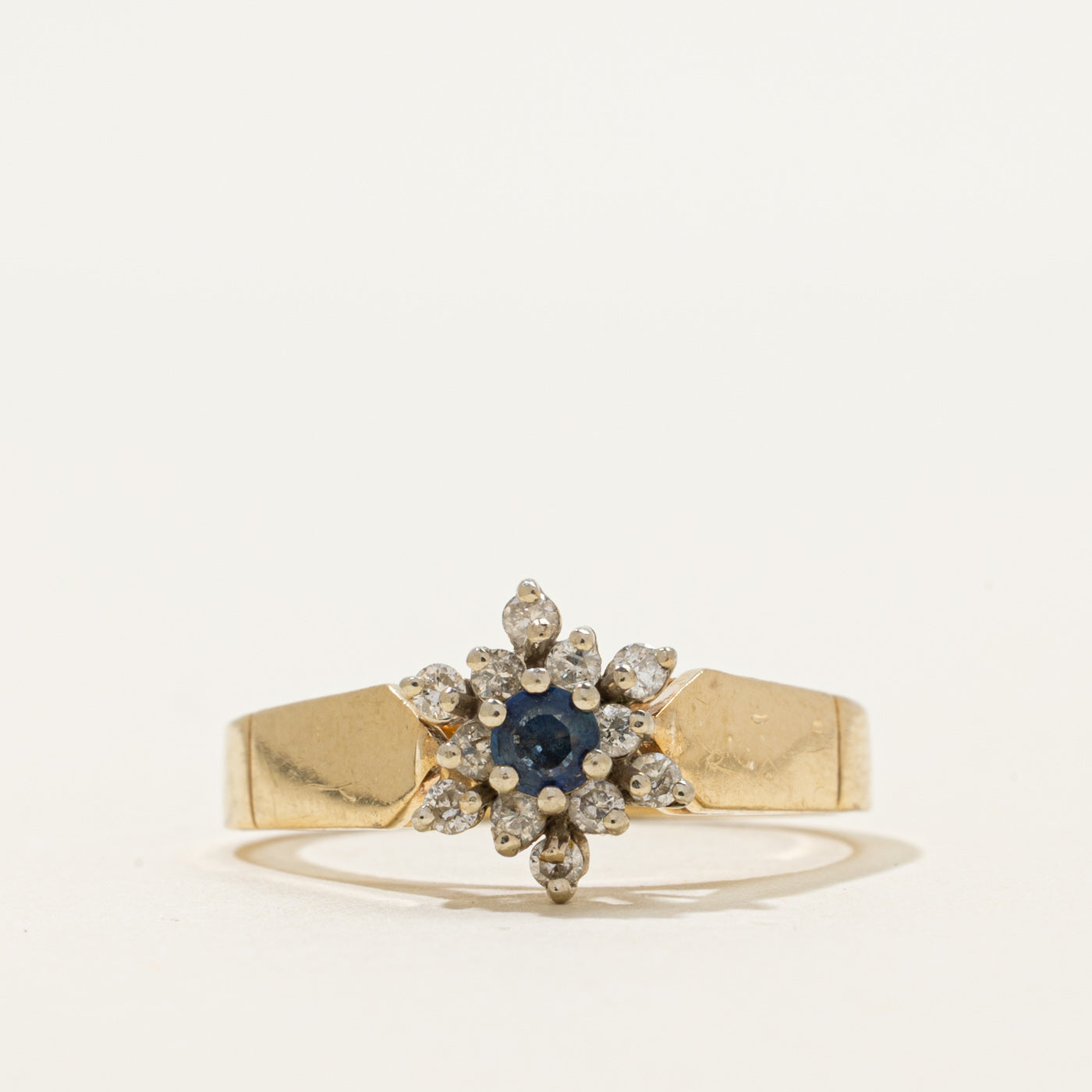 Sapphire & Diamond Petal Cluster Ring | 0.14ct, 0.18ctw | SZ 8