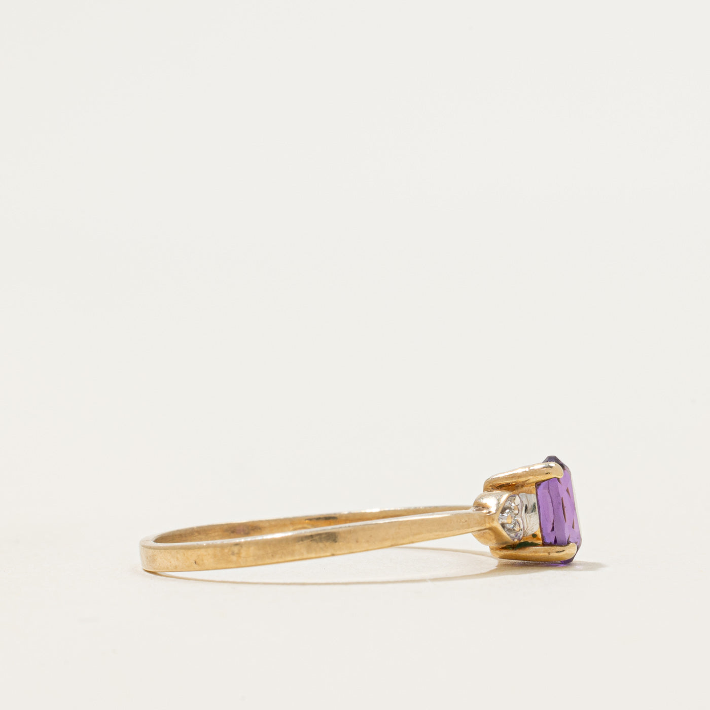 Oval Cut Amethyst & Diamond Ring | 0.40ct, 0.01ctw | SZ 7.75