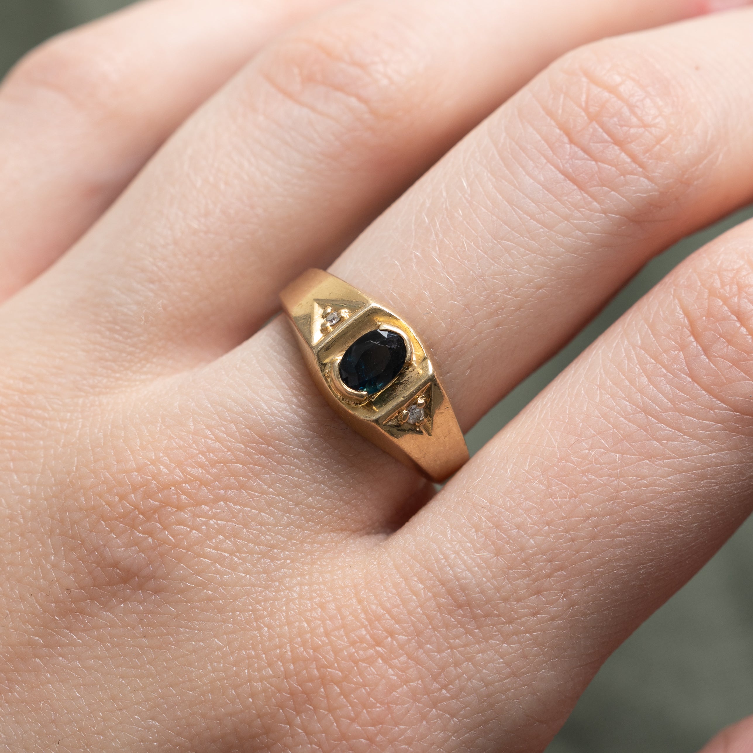 Oval Cut Sapphire & Diamond Ring | 0.36ct, 0.01ctw | SZ 7.75