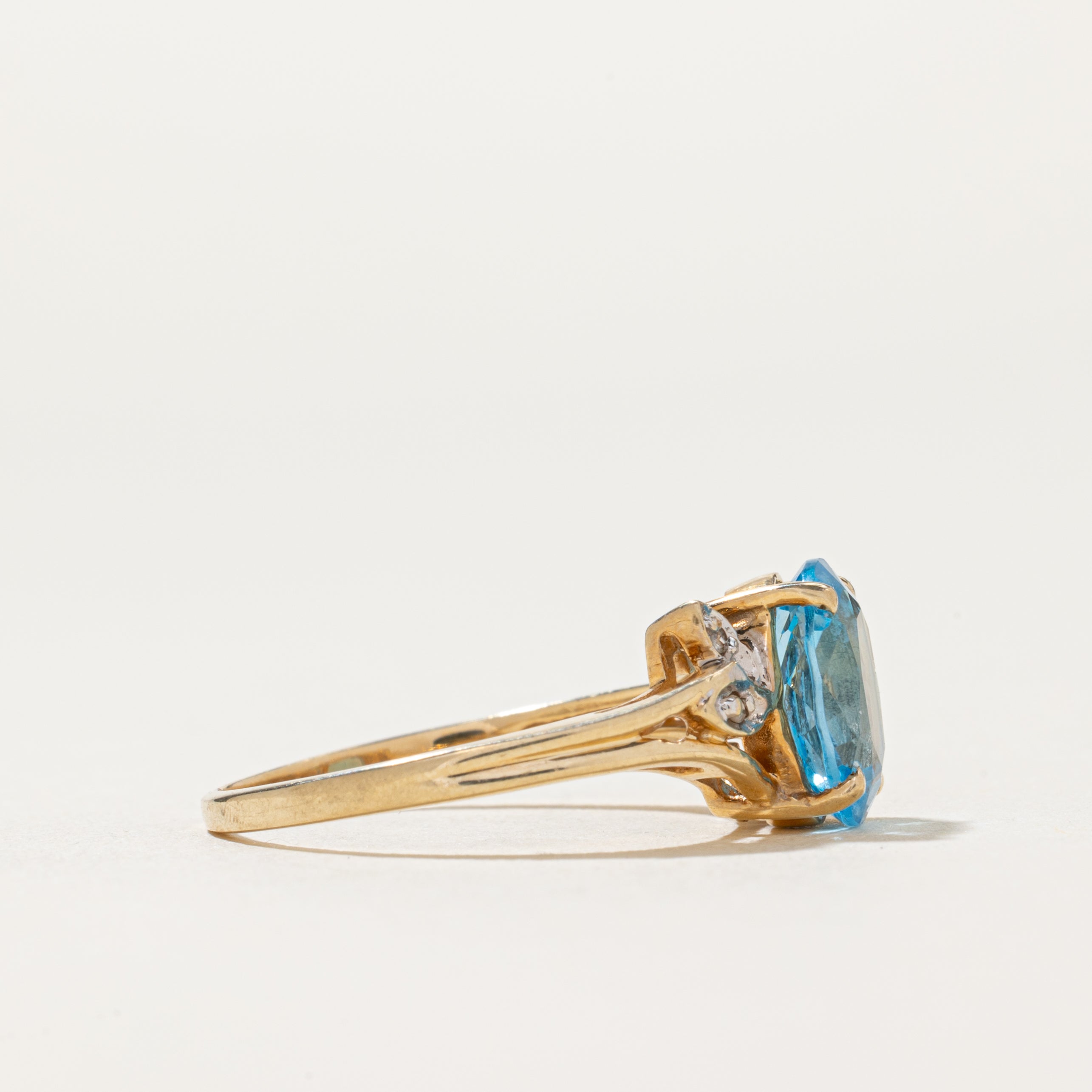 Oval Cut Topaz & Diamond Ring | 2.50ct | 0.02ctw | SZ 8