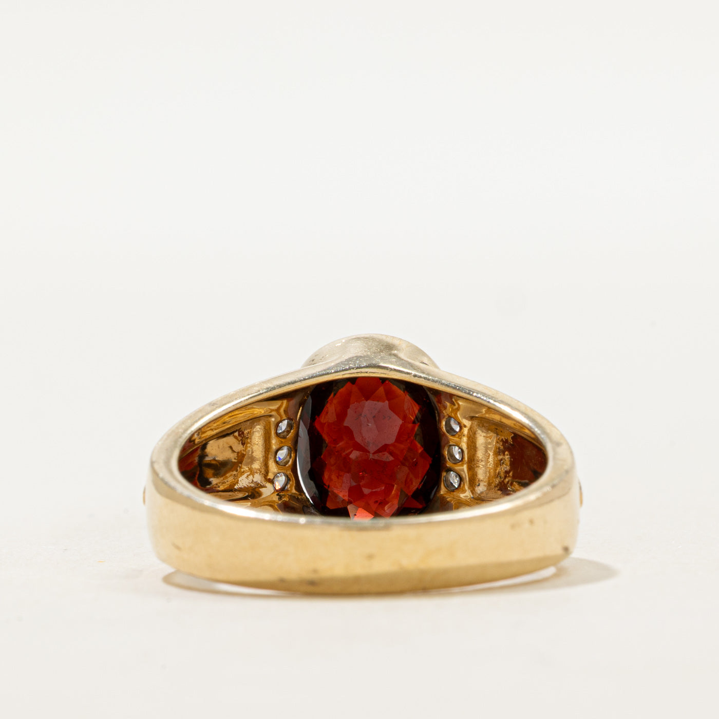 Garnet & Diamond Textured Cocktail Ring | 4.00ct, 0.09ctw | SZ 10.25