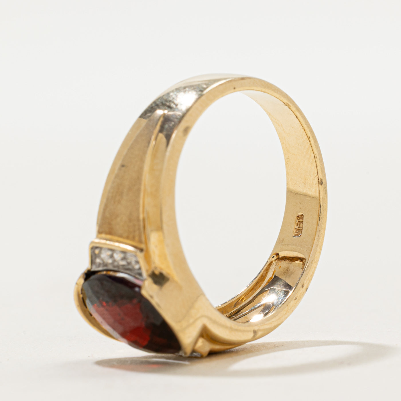 Garnet & Diamond Textured Cocktail Ring | 4.00ct, 0.09ctw | SZ 10.25