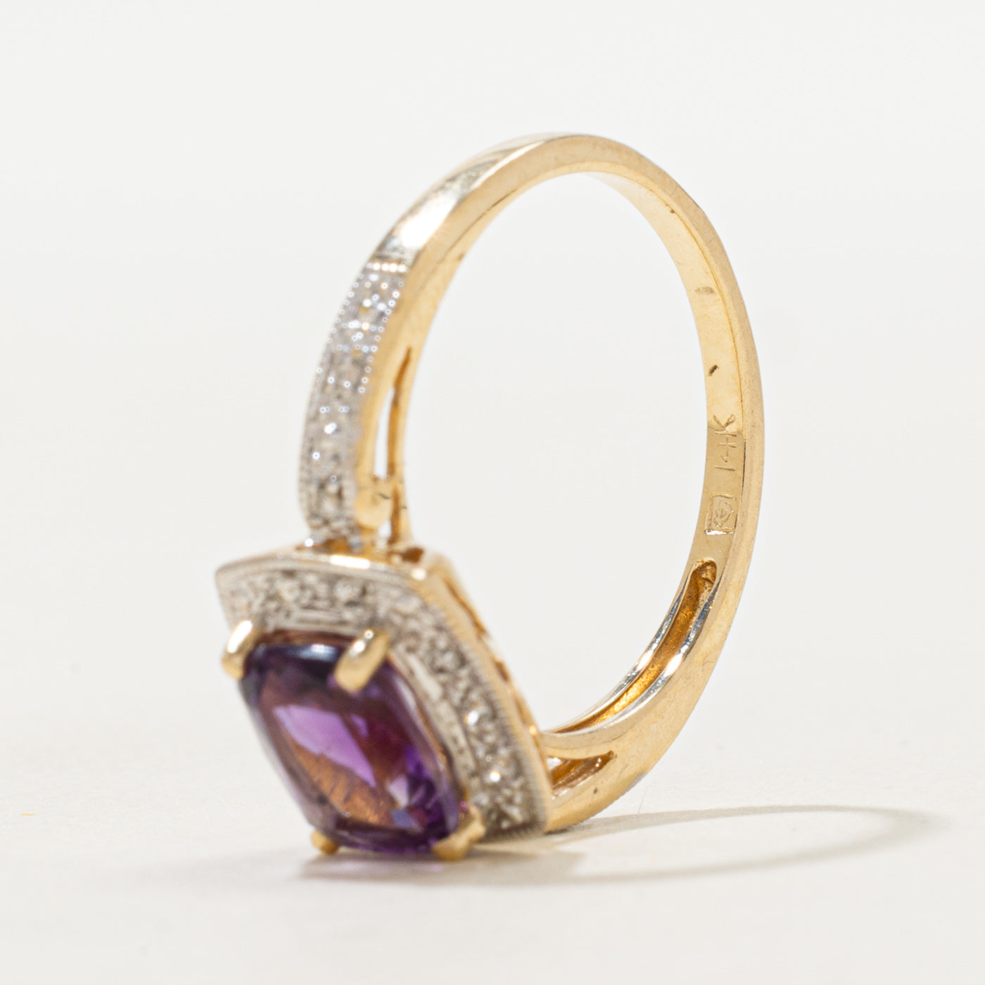 Illusion Set Cushion Cut Amethyst & Diamond Ring | 1.50ct, 0.07ctw | SZ 6.5