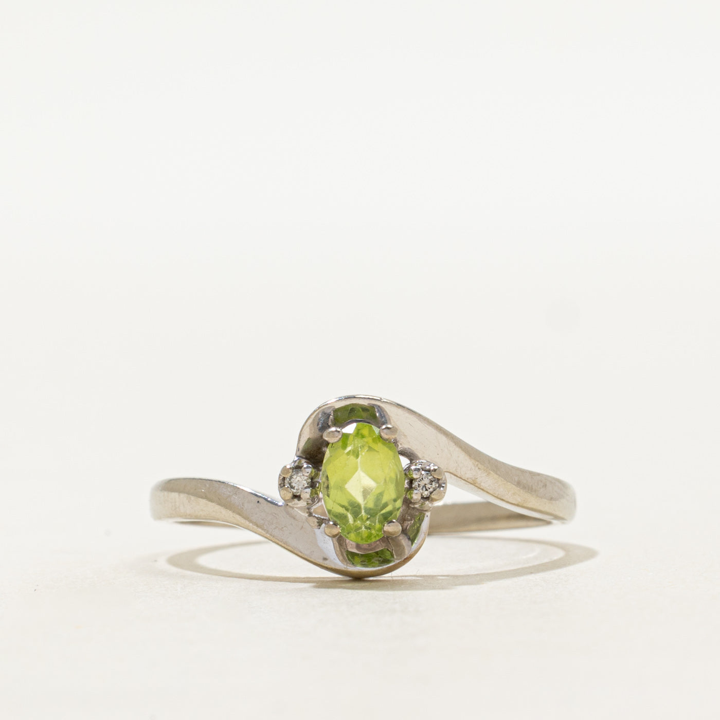 Basket Set Peridot & Diamond Bypass Ring | 0.50ct, 0.02ct | SZ 9.75