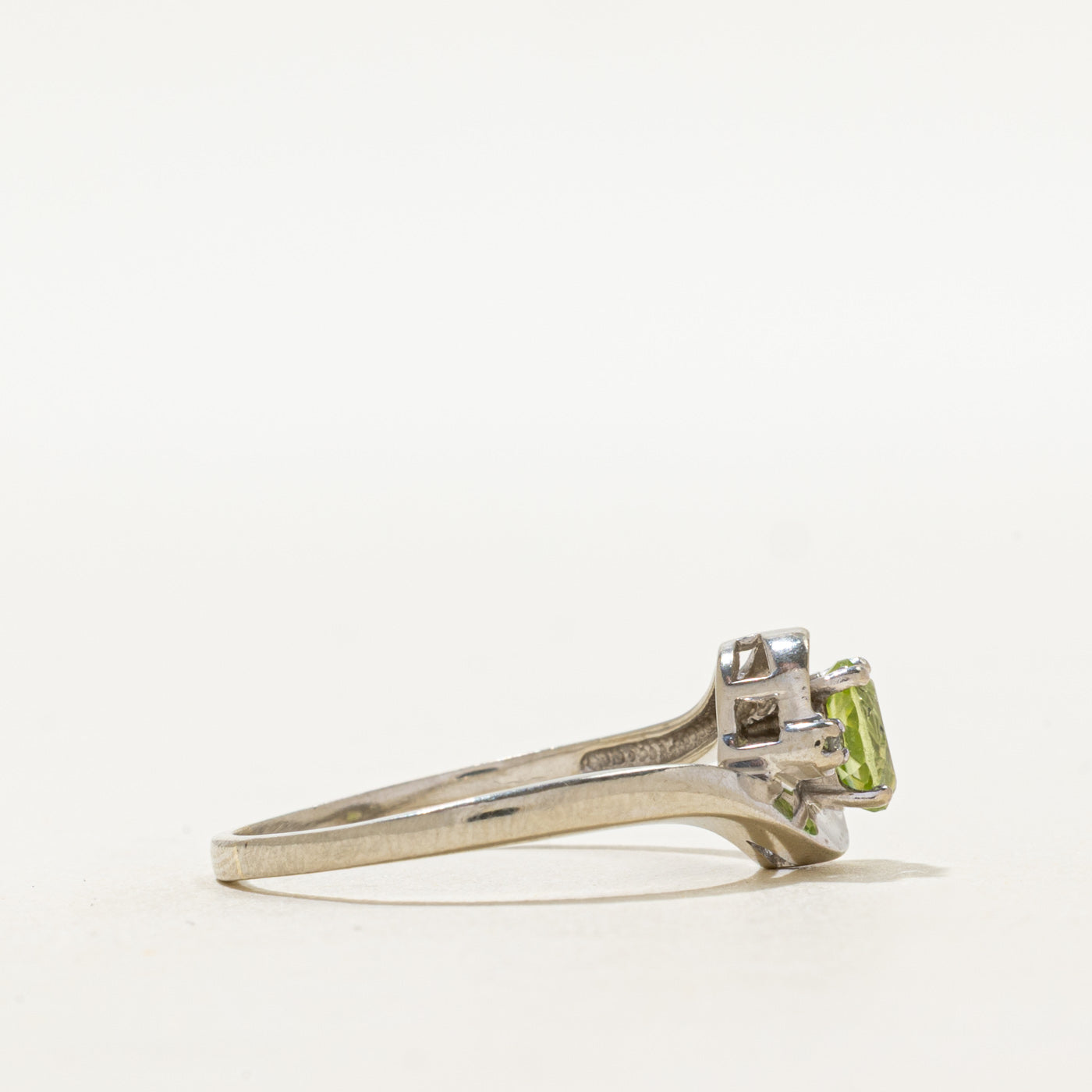 Basket Set Peridot & Diamond Bypass Ring | 0.50ct, 0.02ct | SZ 9.75