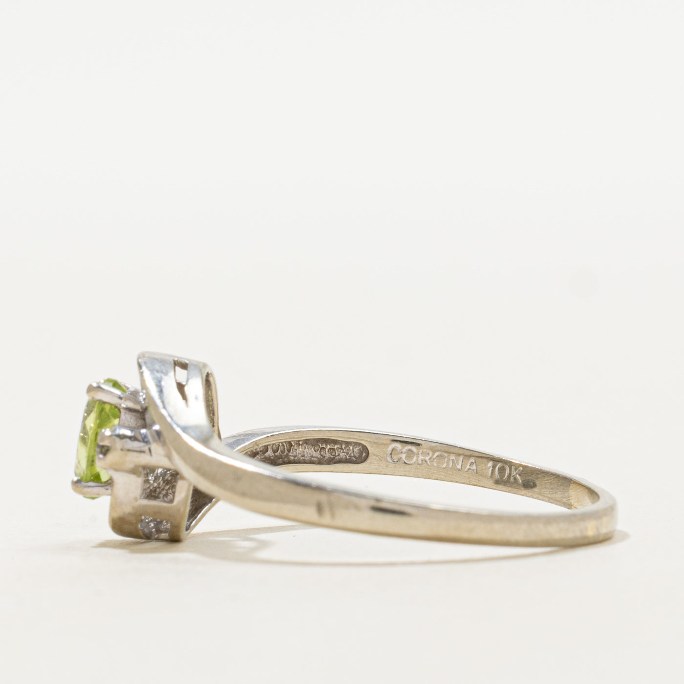Basket Set Peridot & Diamond Bypass Ring | 0.50ct, 0.02ct | SZ 9.75