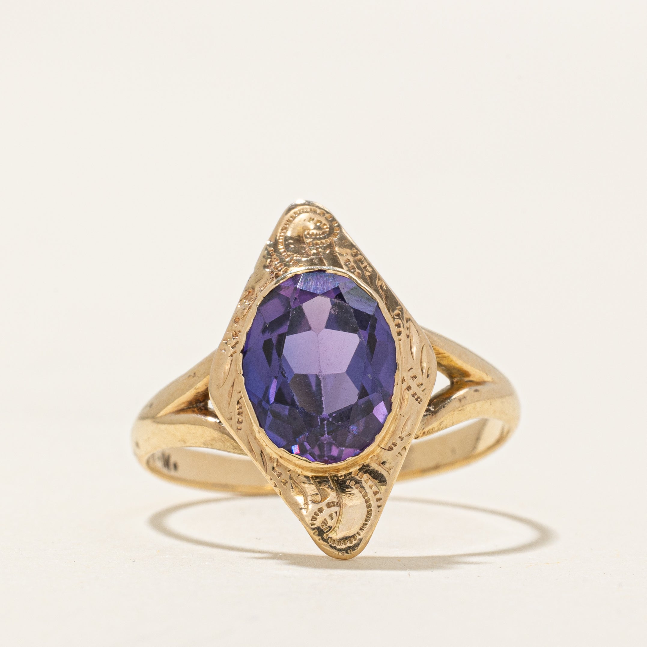 Solitaire Synthetic Sapphire Engraved Cocktail Ring | 2.00ct | SZ 6