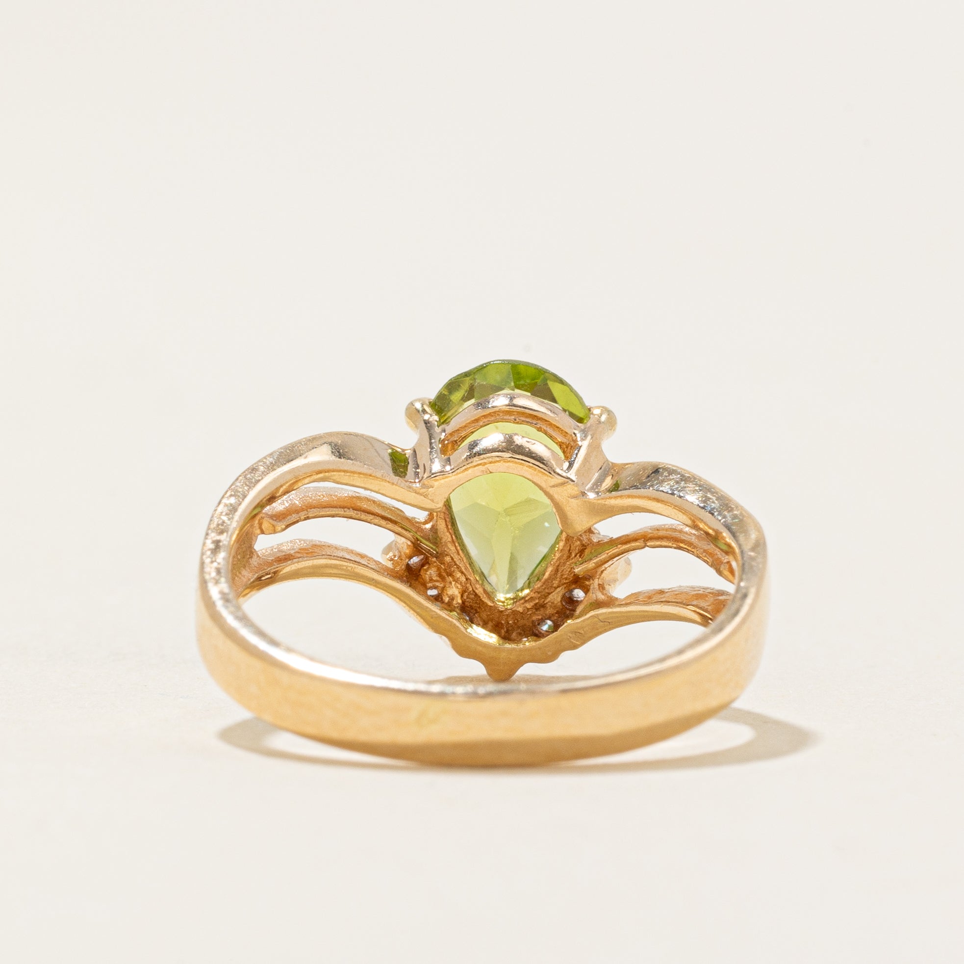 Pear Cut Peridot & Diamond Accented Chevron Ring | 1.50ct, 0.07ctw | SZ 5.75
