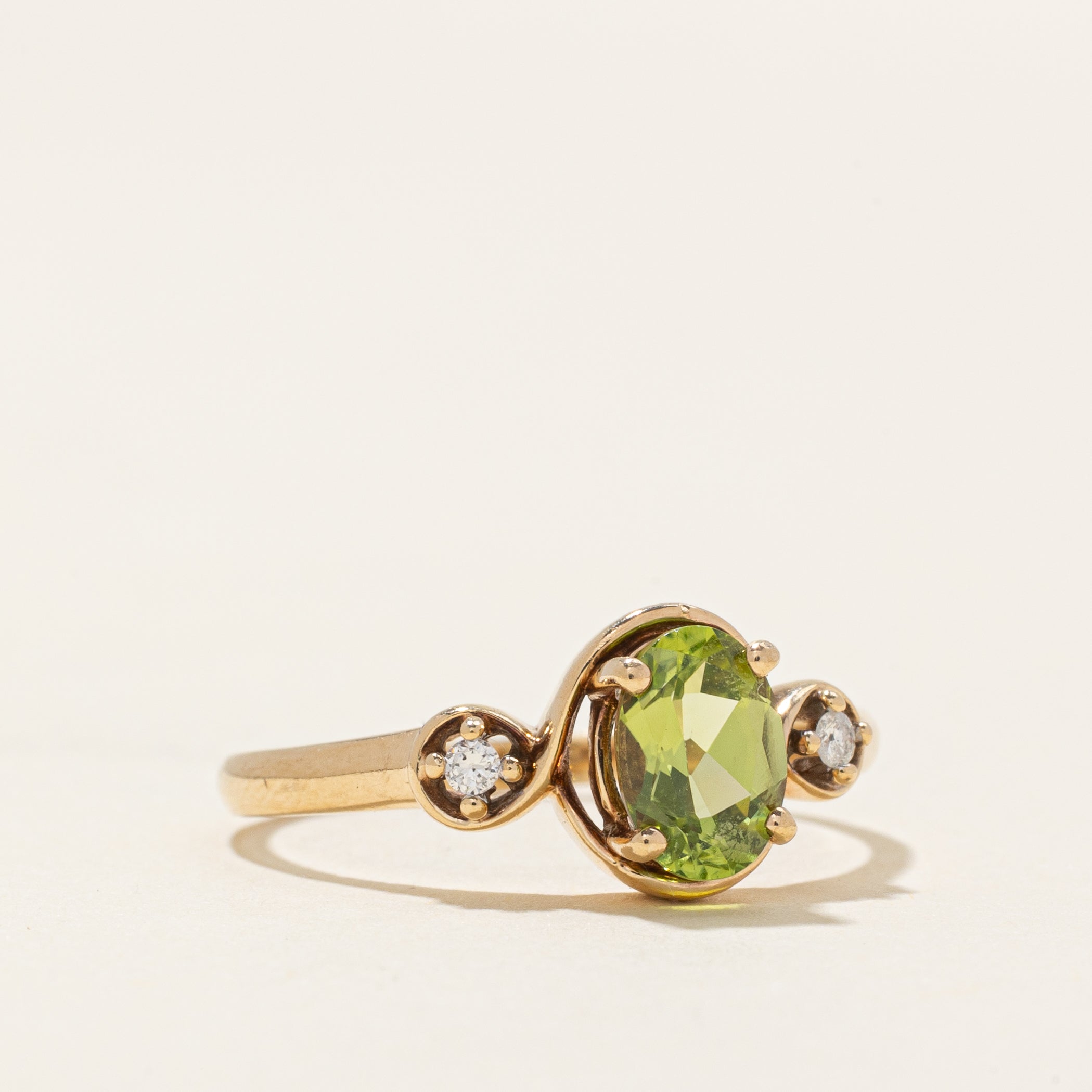 Oval Cut Peridot & Diamond Accented Ring | 0.90ct, 0.04ctw | SZ 7.25