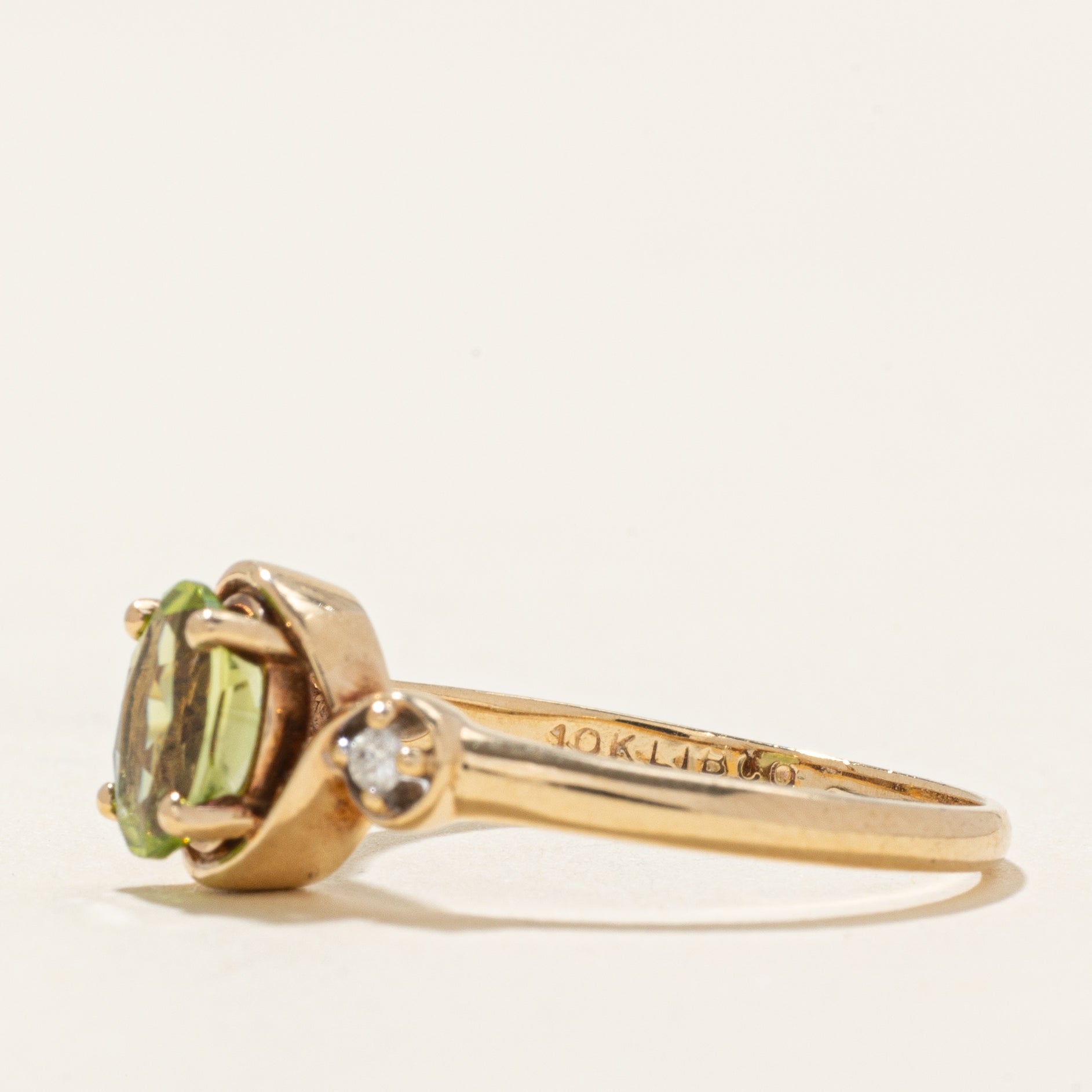 Oval Cut Peridot & Diamond Accented Ring | 0.90ct, 0.04ctw | SZ 7.25