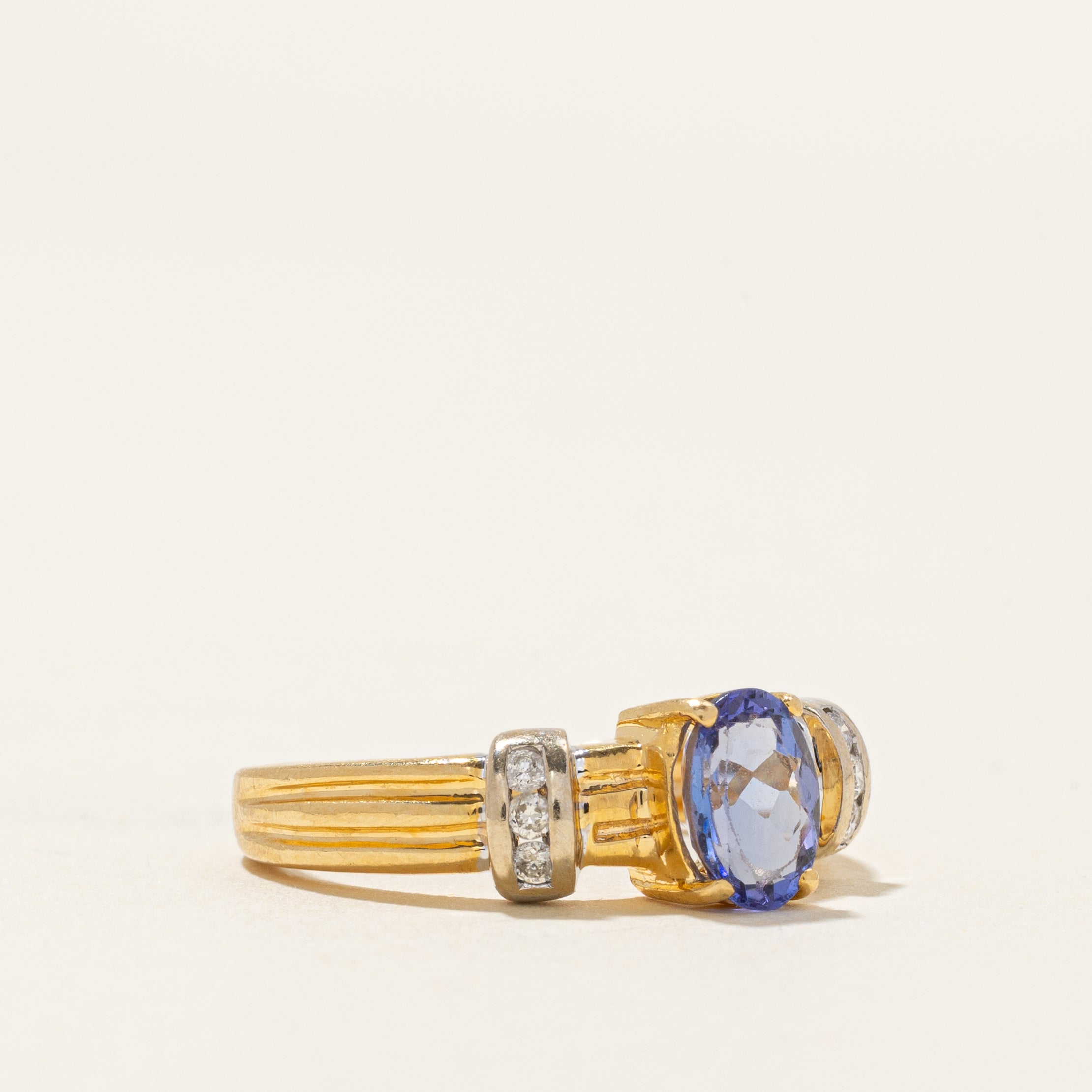 18k Oval Cut Tanzanite & Diamond Accented Ring | 0.83ct | SZ 5.25