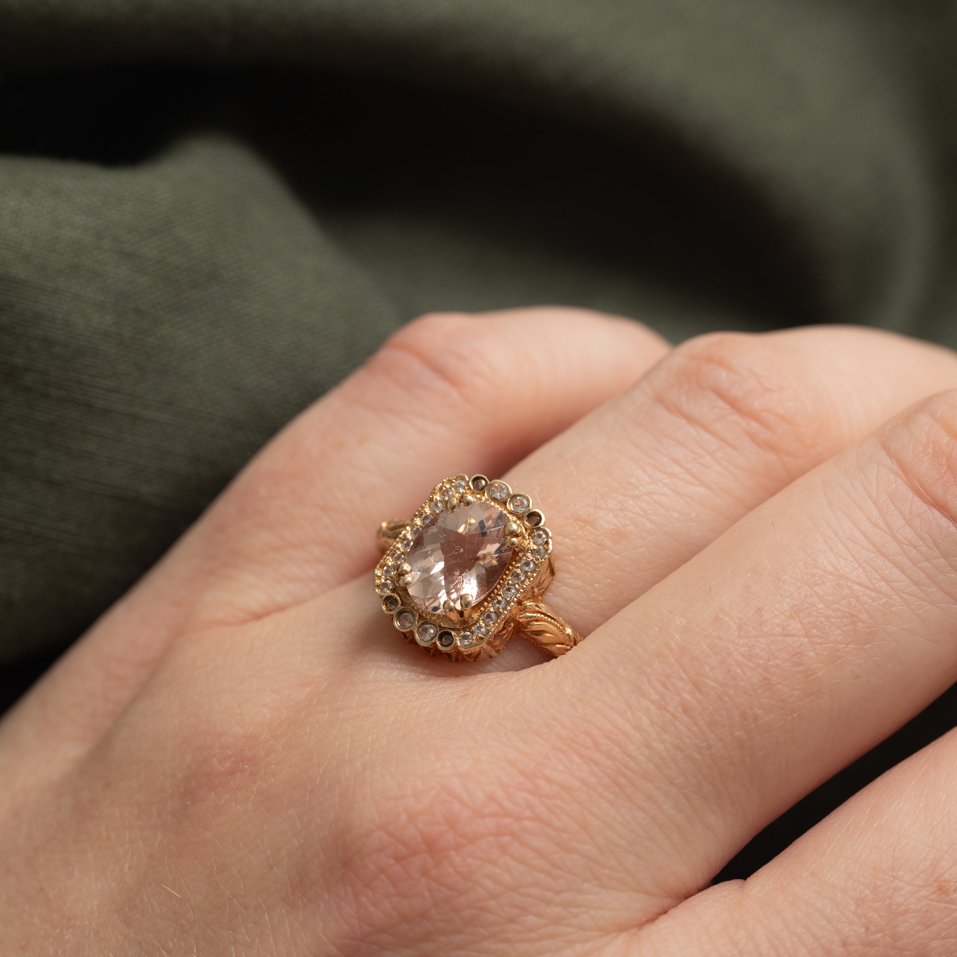 Morganite & White Sapphire Halo Engraved Ring | 2.00ctw | SZ 8