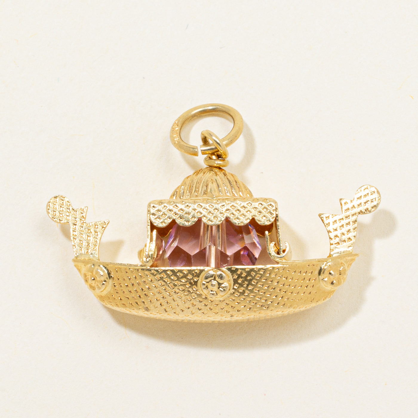 18k Coated Quartz Textured River Barge Charm | 4.75ct