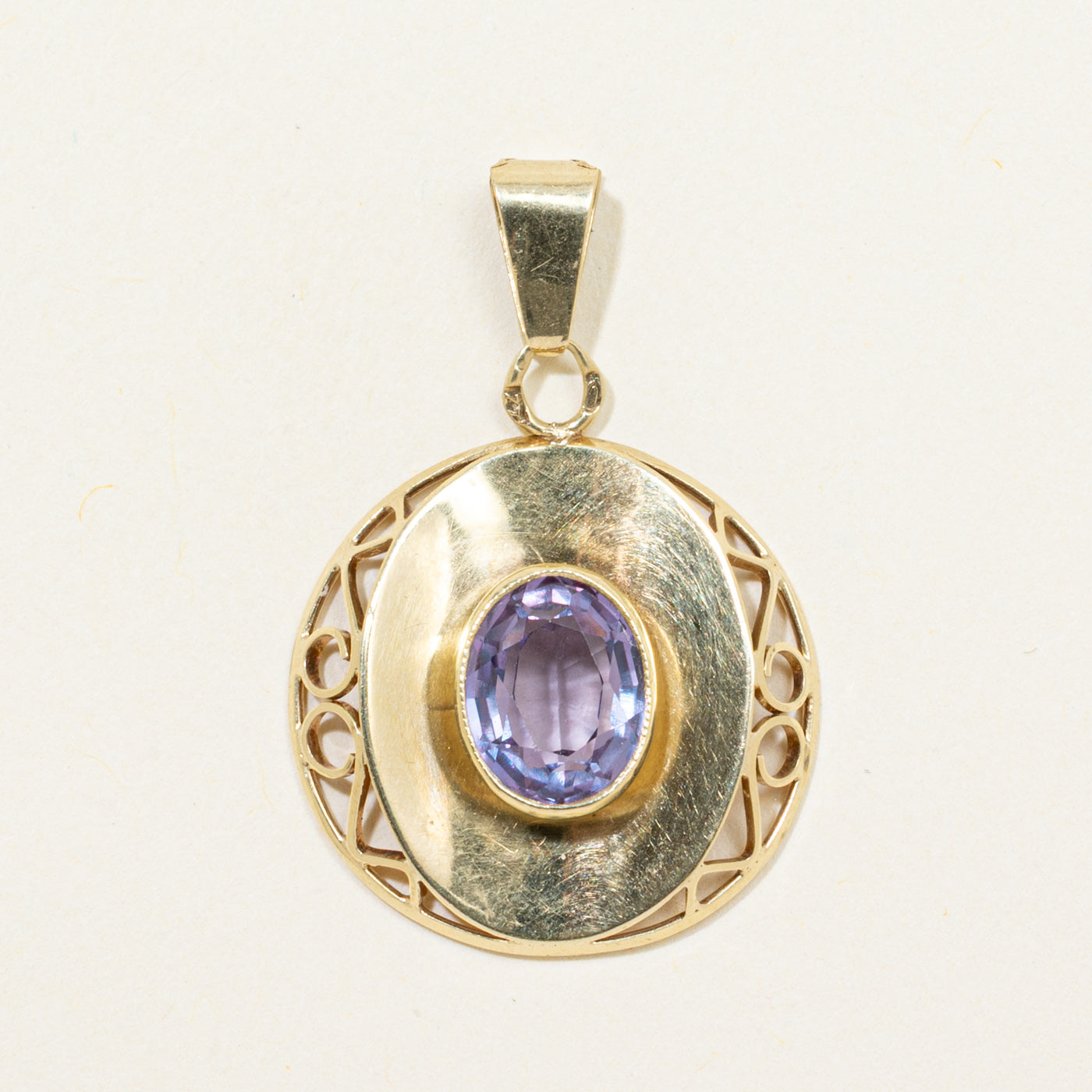 Synthetic Colour-Changing Sapphire Openwork Pendant | 1.87ct