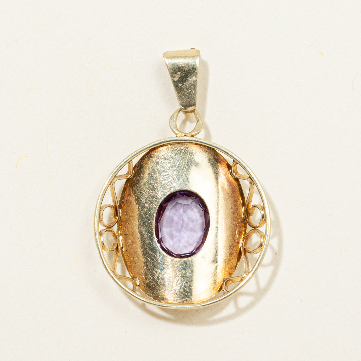 Synthetic Colour-Changing Sapphire Openwork Pendant | 1.87ct