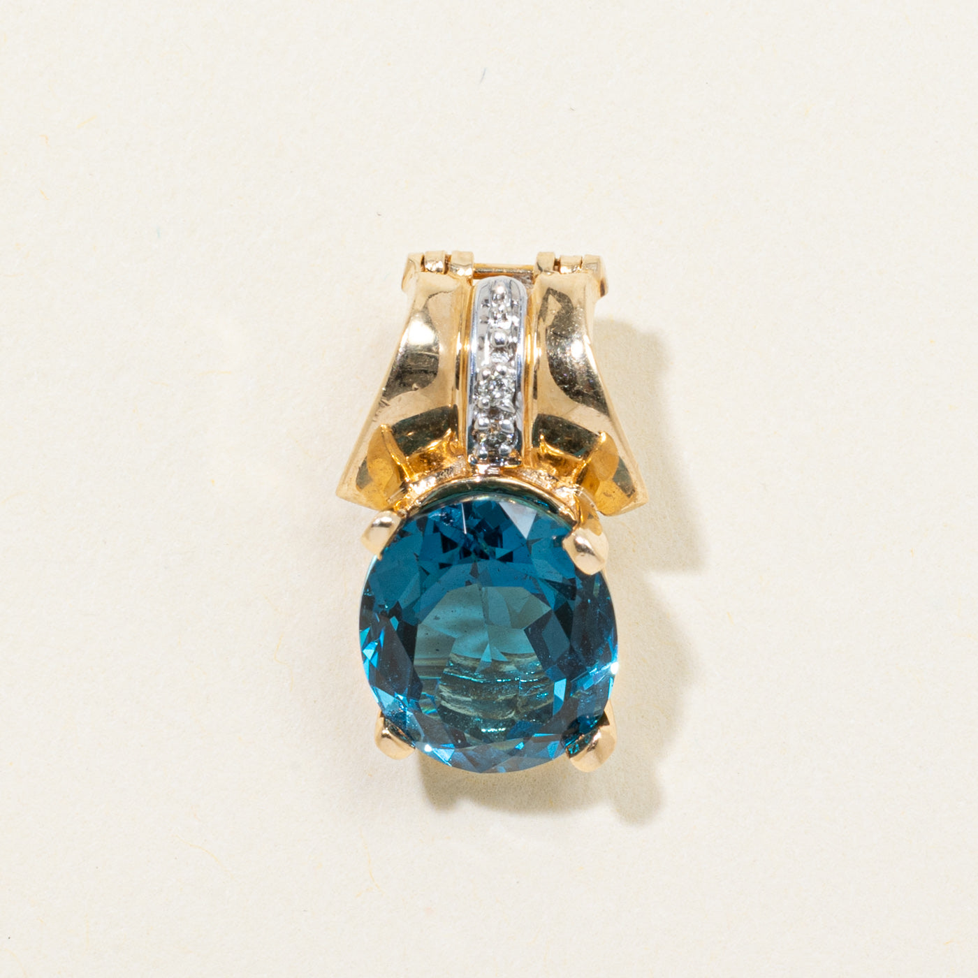 Oval Cut Blue Topaz & Diamond Column Pendant | 5.54ct, 0.02ctw