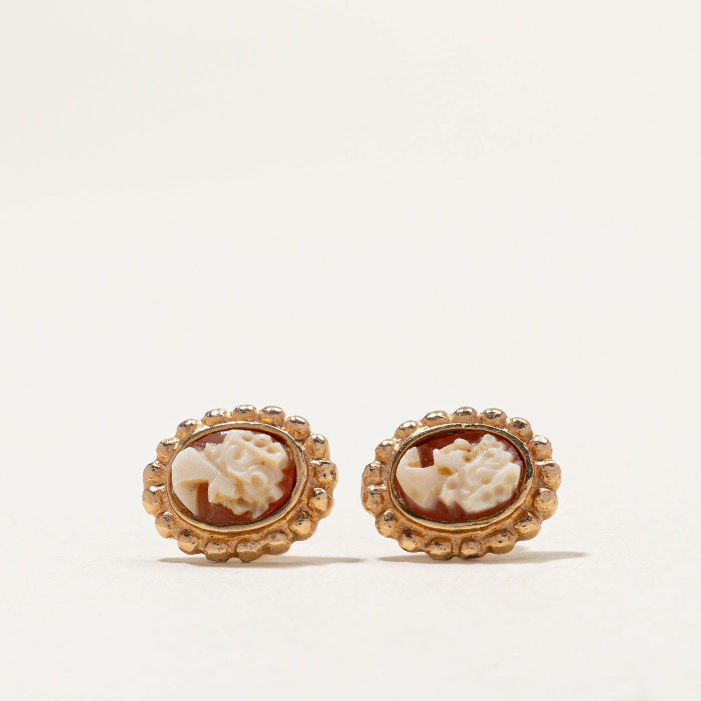 14k Shell Cameo Stud Earrings | 1.60ctw