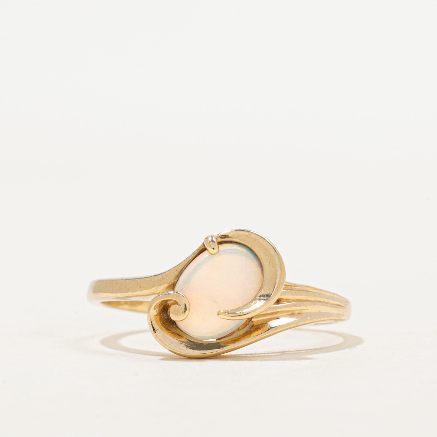 Diagonal Set Opal Ring | 0.68ct | SZ 8.5
