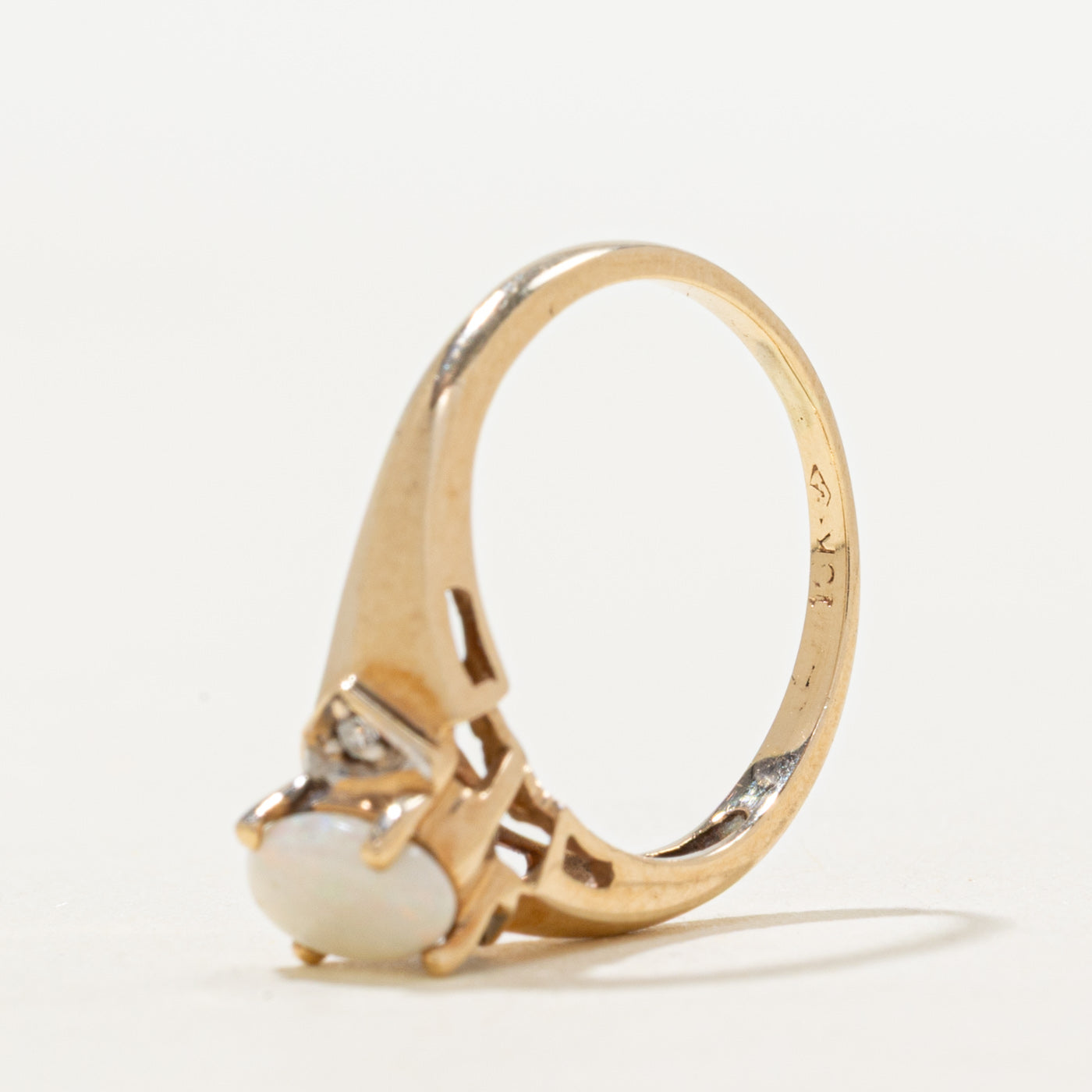 Cabochon Opal & Diamond Ring | 0.25ct, 0.01ct | SZ 2.5