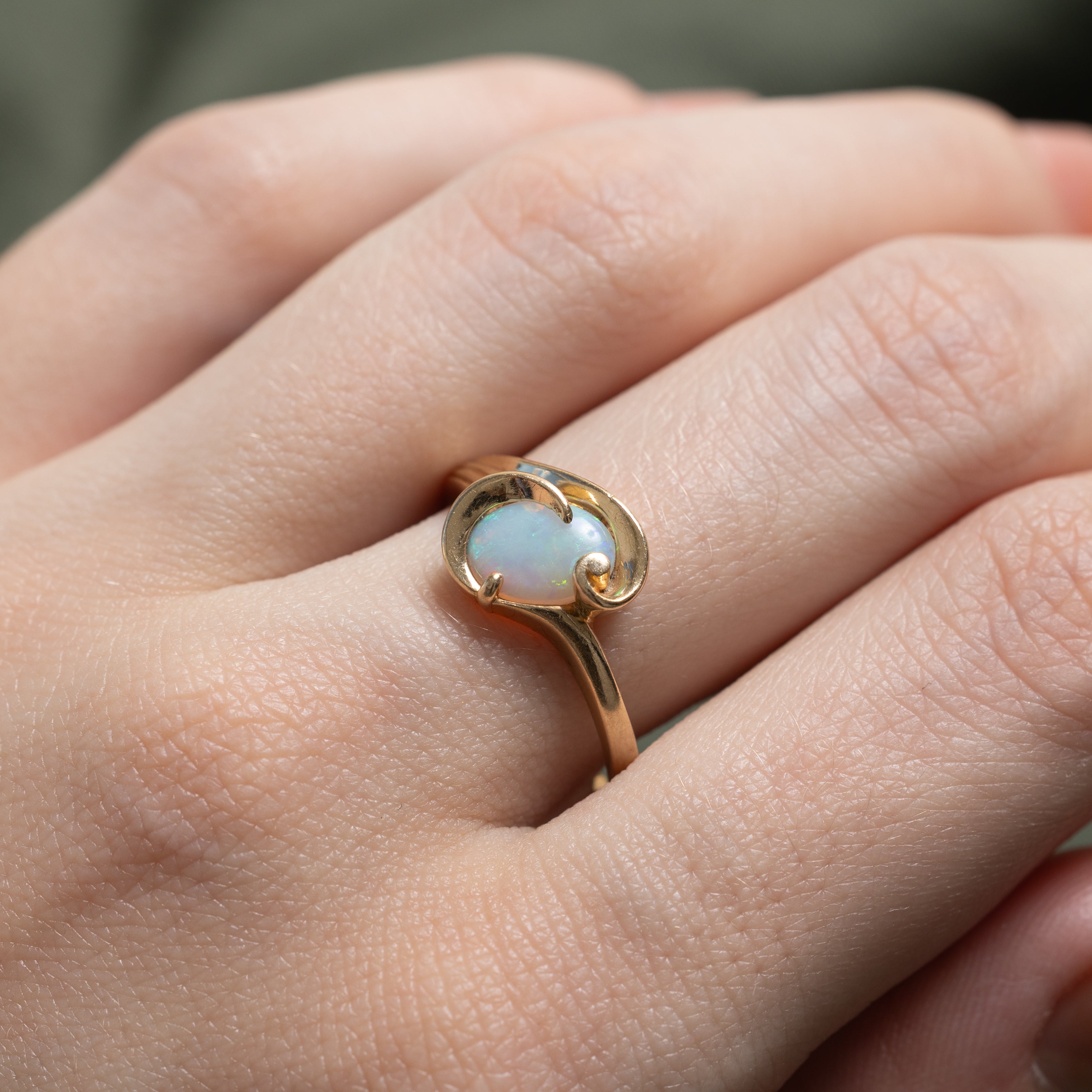 Diagonal Set Opal Ring | 0.68ct | SZ 8.5