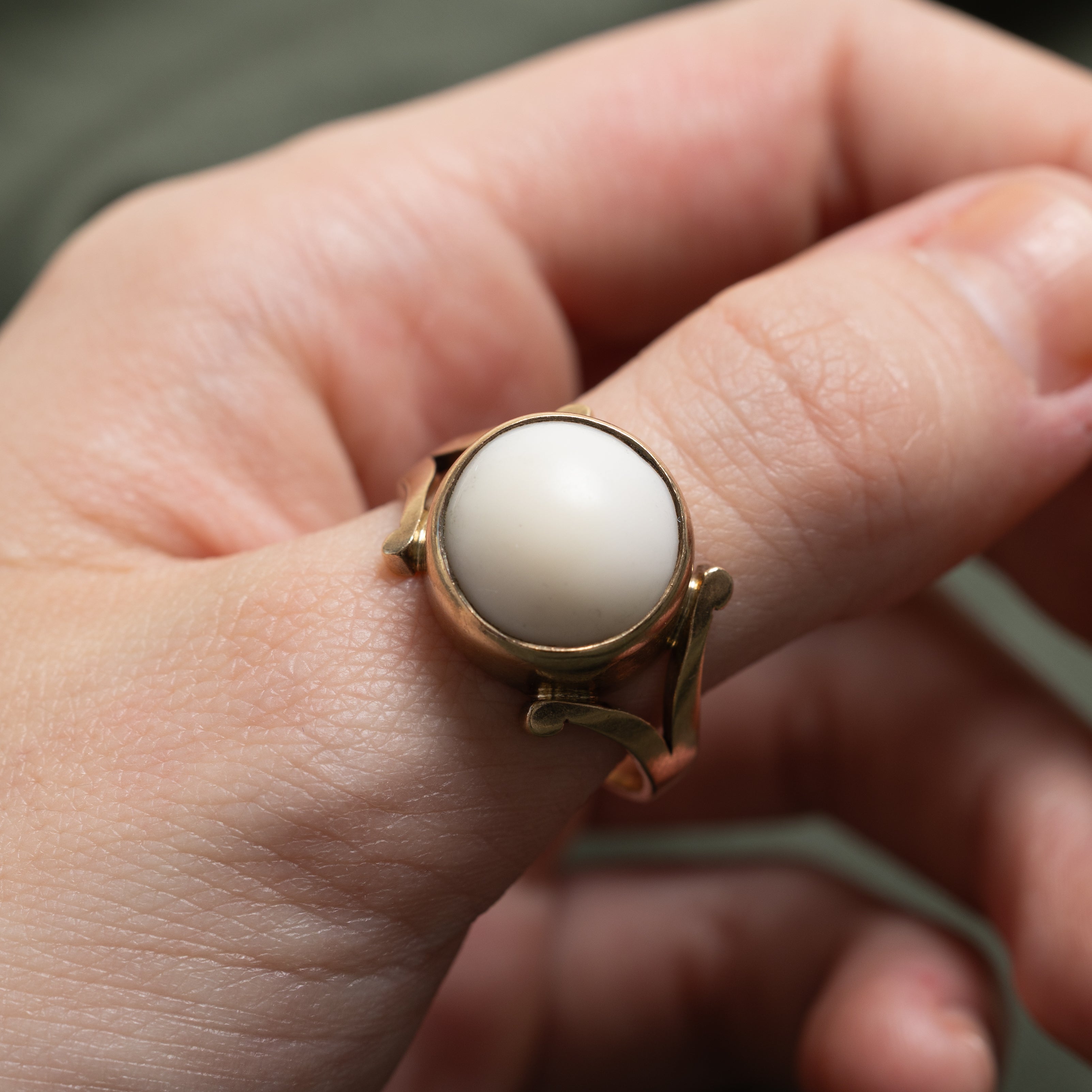 Bezel Set White Agate Cocktail Ring | 7.50ct | SZ 12
