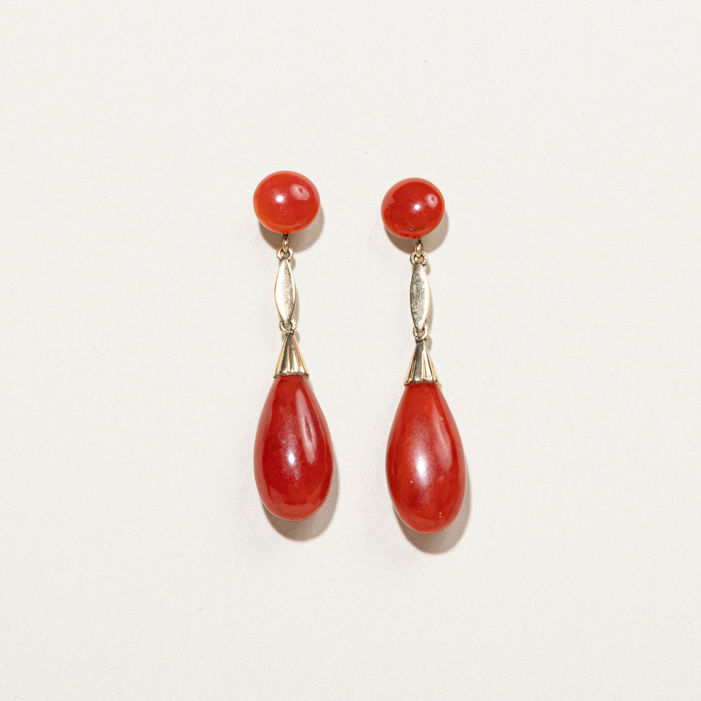 Vintage Coral torpedo-style earrings | 28.00ctw