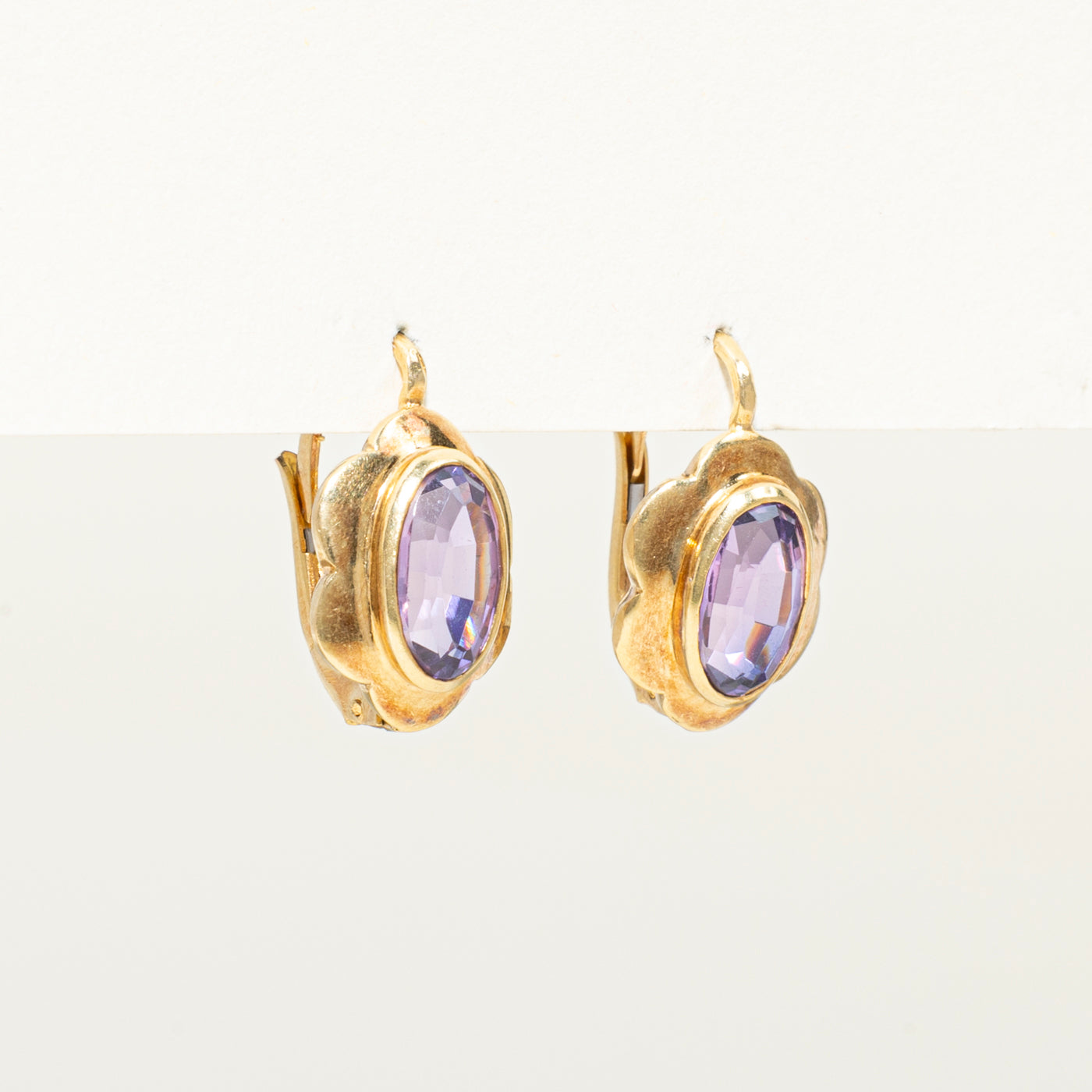 18k Purple Sapphire Scalloped Drop Earrings | 4.00ctw