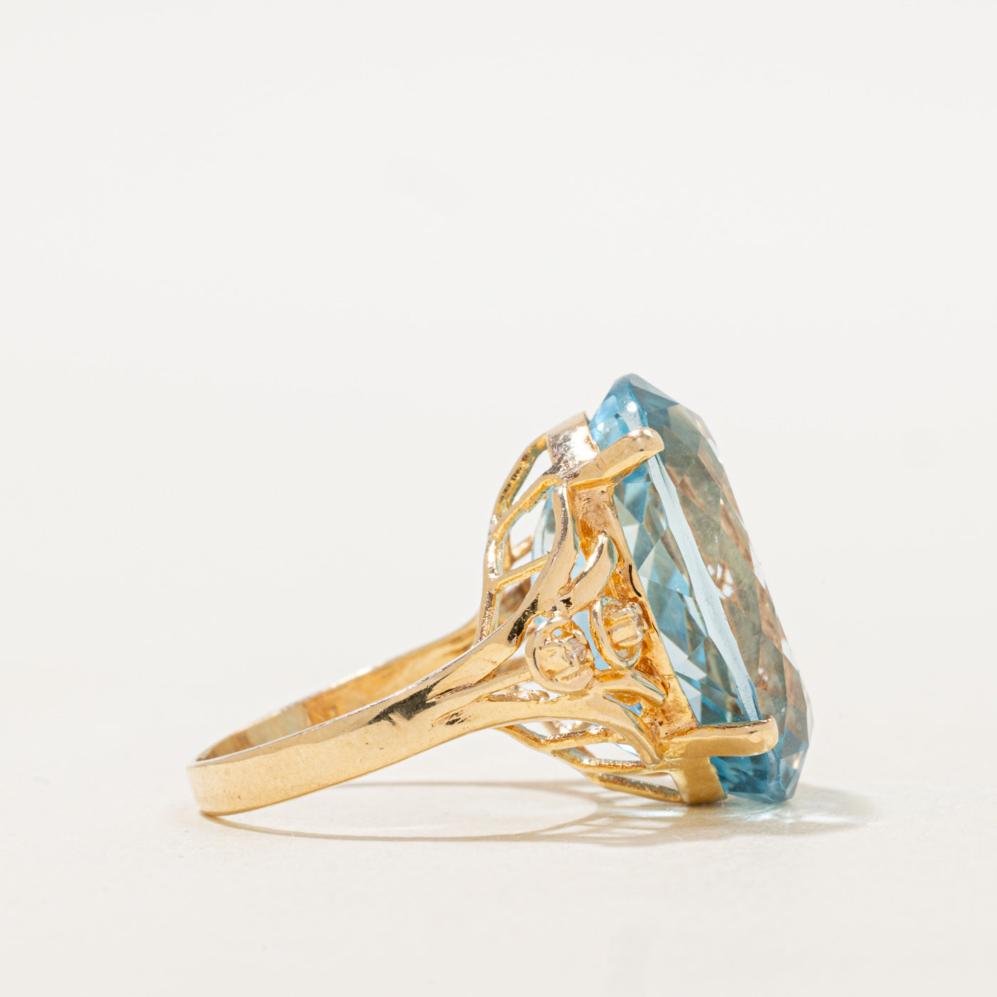 Blue Topaz & Diamond Cocktail Ring | 21.07ct, 0.01ctw | SZ 5.25 |