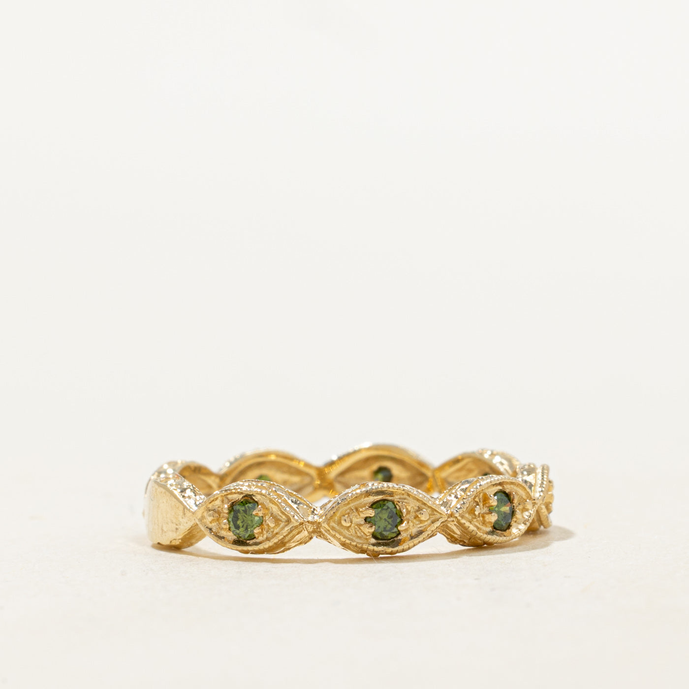 Eternity Green Diamond Scalloped Band | 0.16ctw | 3.45mm | SZ 7.25 |