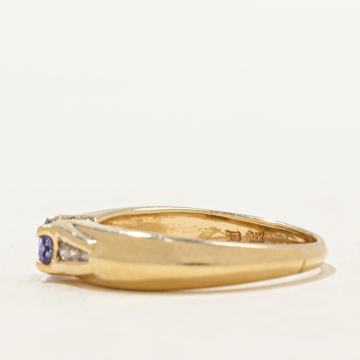 Oval Cut Tanzanite & Diamond Ring | 0.29ct, 0.04ctw | SZ 5.0 |