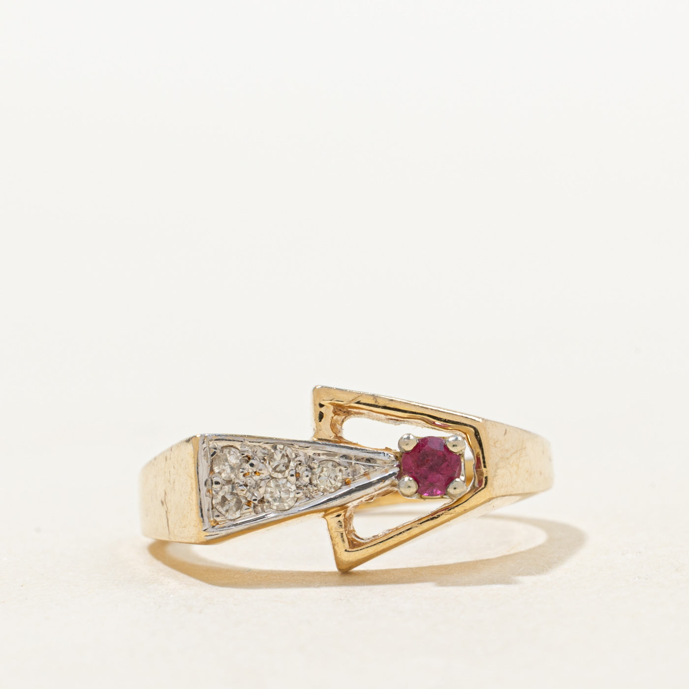 Ruby & Diamond Geometric Buckle Ring | 0.09ct, 0.05ctw | SZ 5.5 |