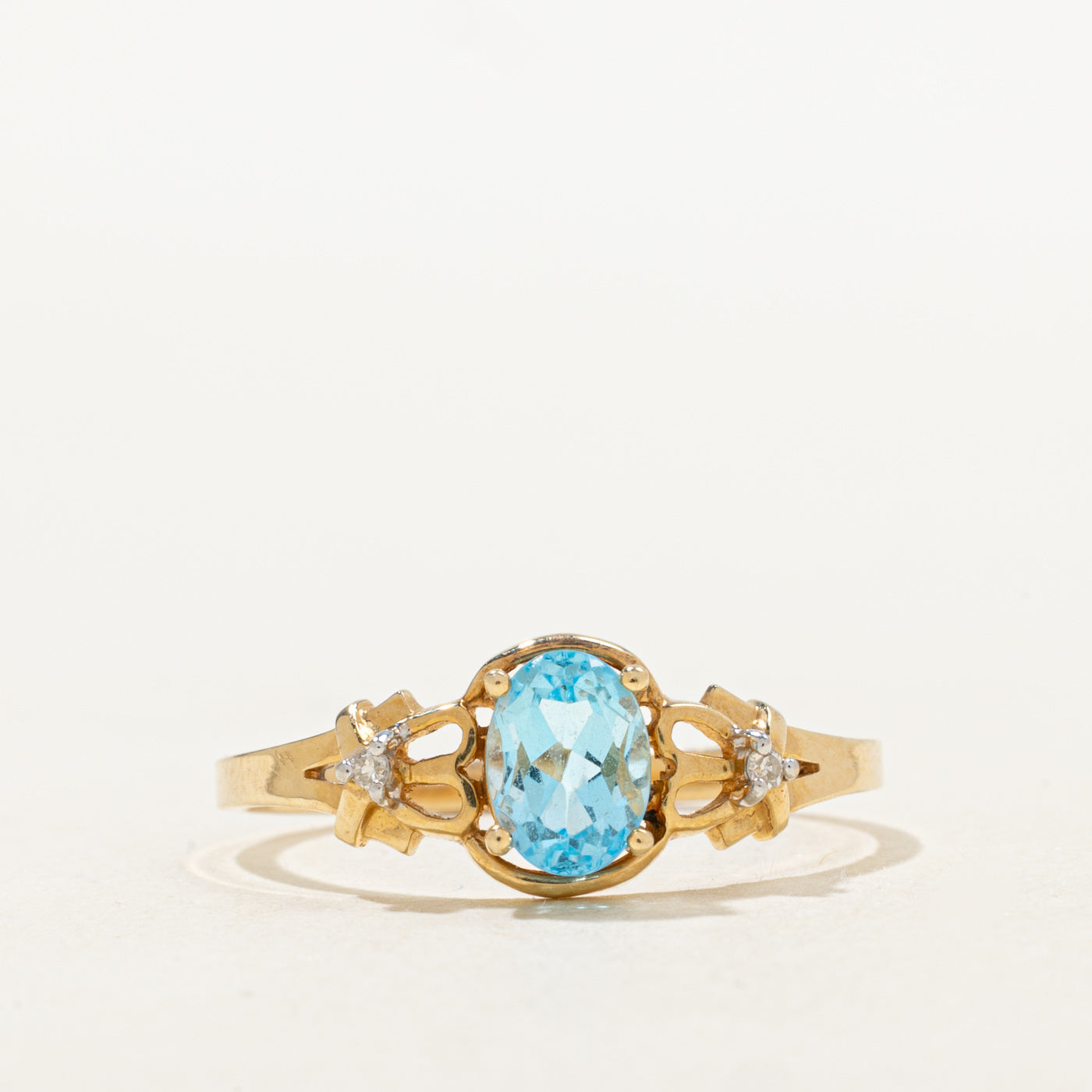 Oval Cut Blue Topaz & Diamond Openwork Ring | 0.9ct, 0.02ctw | SZ 10.0 |