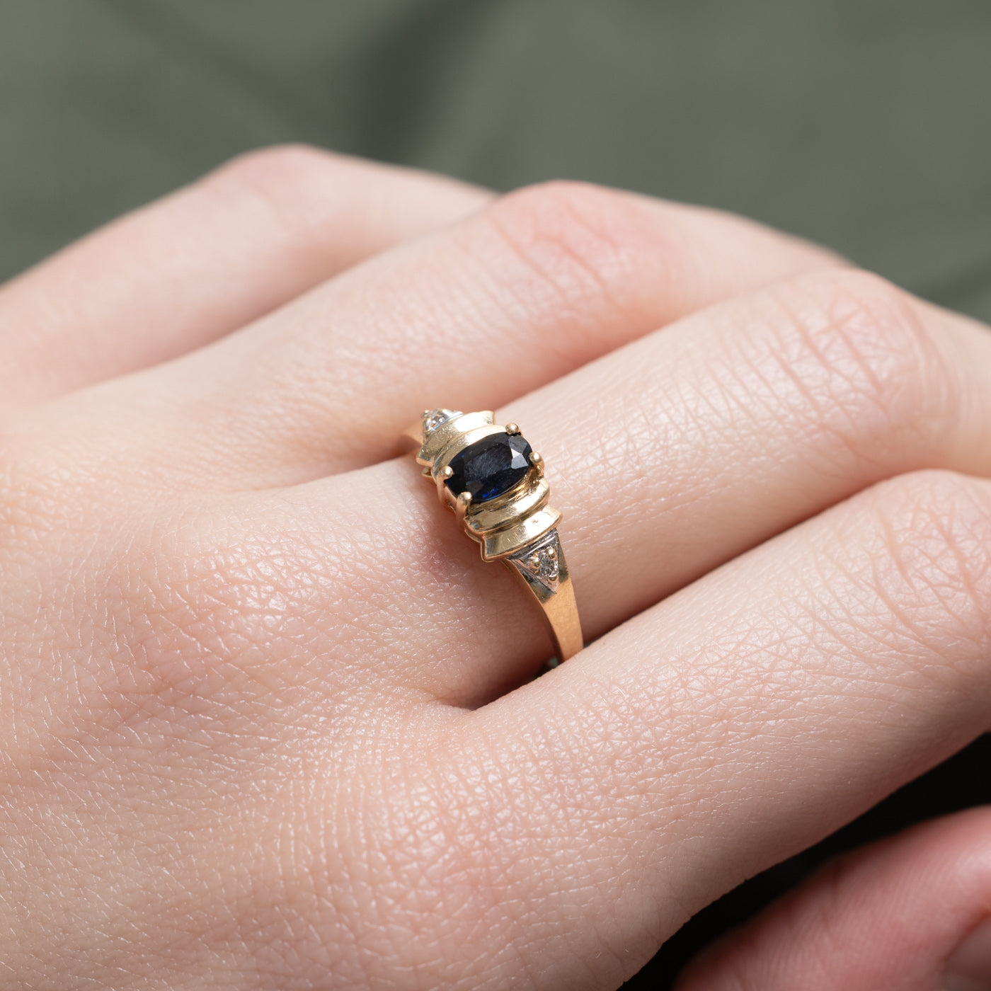 Oval Cut Sapphire & Diamond Grooved Ring | 0.35ct, 0.02ctw | SZ 7.5 |