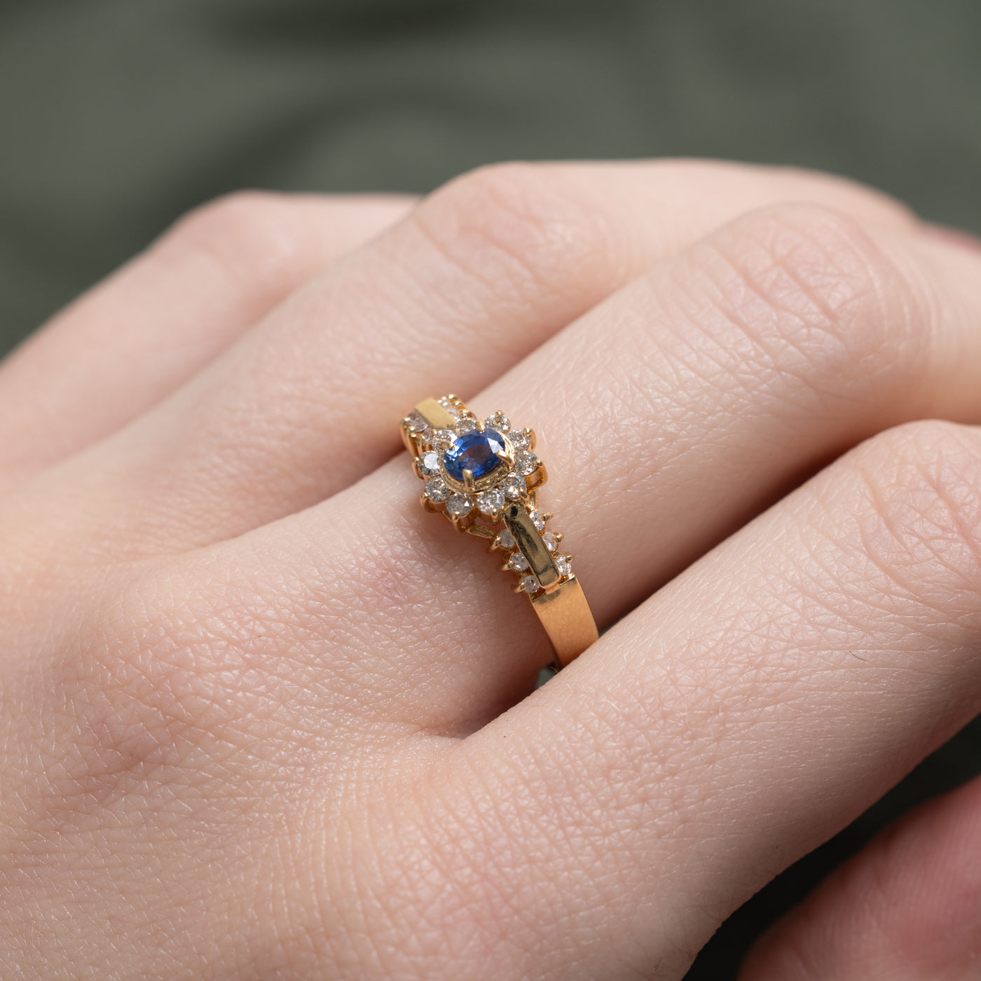Sapphire & Diamond Petal Halo Ring | 0.26ct, 0.21ctw | SZ 6.25 |